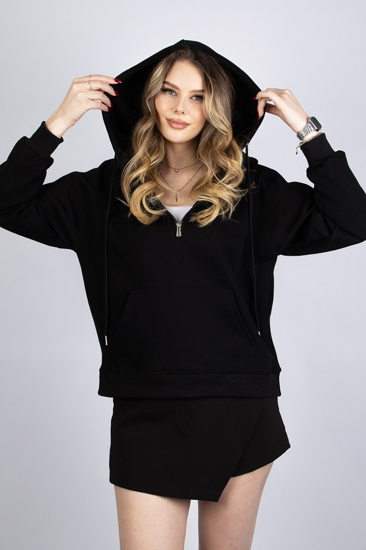 Фотосъёмка одежды и обуви для маркетплейсов | Москва Фотостудия AURA | АУРА. Предметная фотостудия AURA