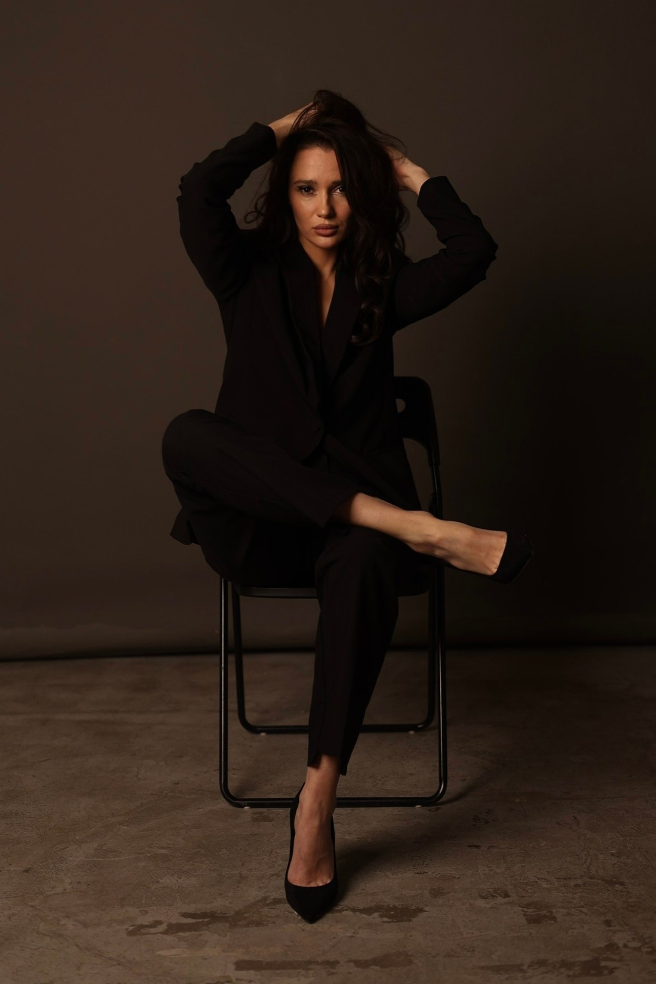 Каталог моделей девушек, женщин для маркетплейсов. Предметная фотостудия AURA