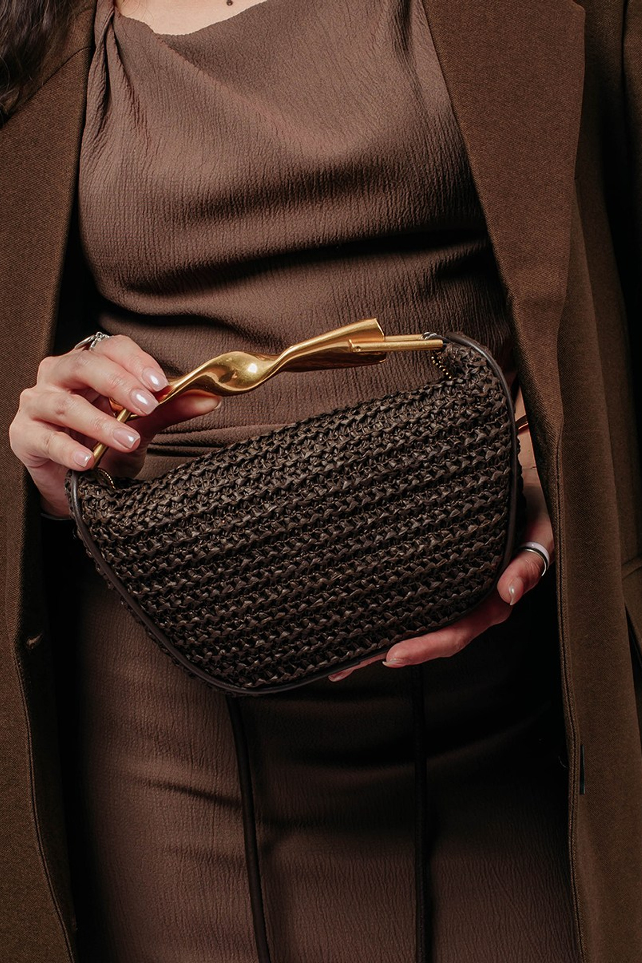 Фото сумок и аксессуаров для маркетплейсов | Фотограф в Москве Фотостудия AURA | АУРА. Предметная фотостудия AURA