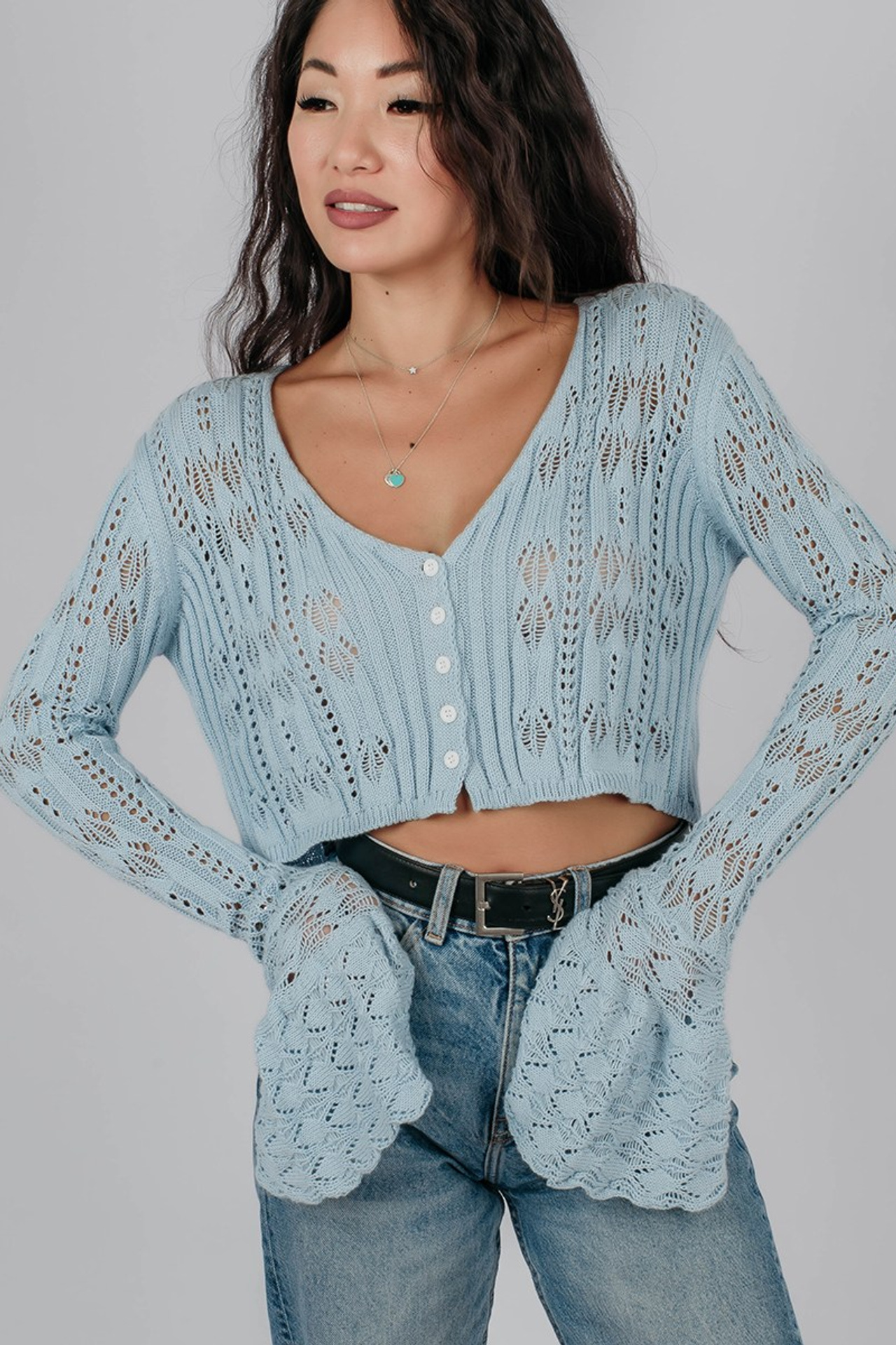 Фотосъёмка одежды и обуви для маркетплейсов | Москва Фотостудия AURA | АУРА. Предметная фотостудия AURA