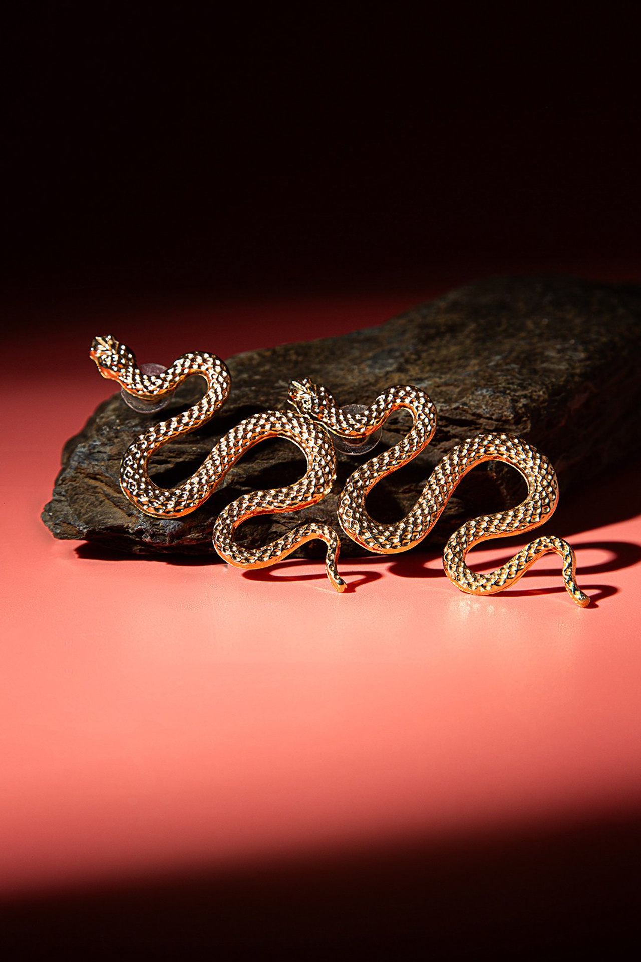 Фото украшений для каталога и e-commerce для маркетплейсов | Москва Фотостудия AURA | АУРА. Предметная фотостудия AURA