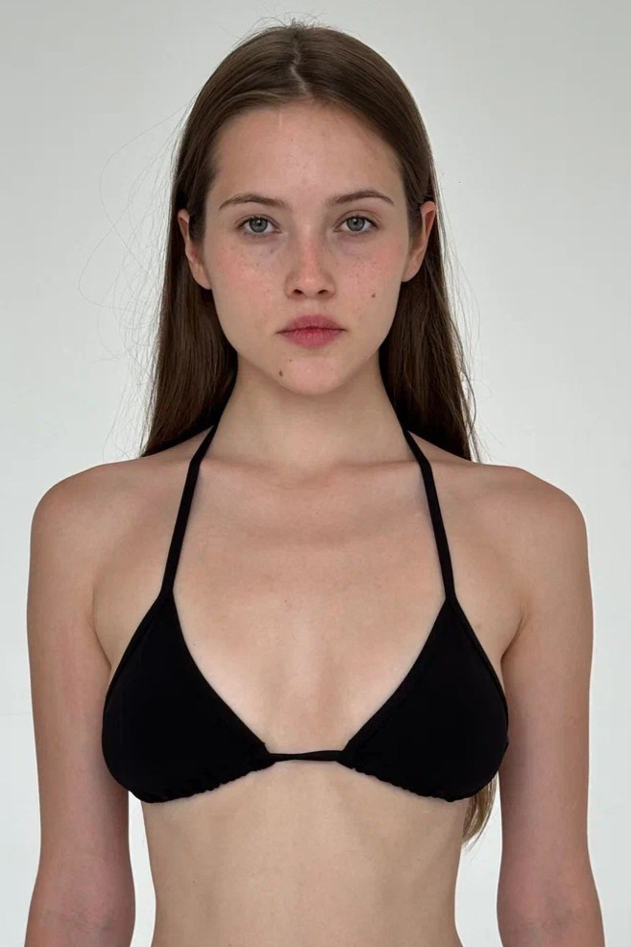 SNAPS. MONSTERA MODELS