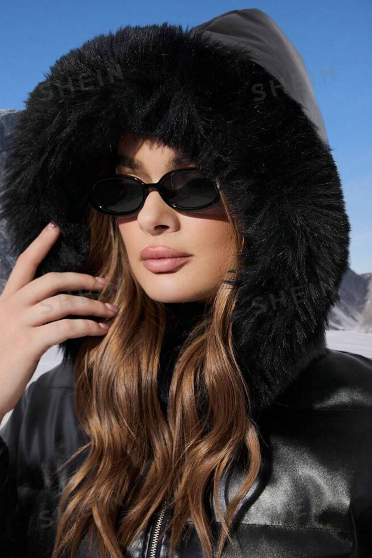 BOOK. MONSTERA MODELS