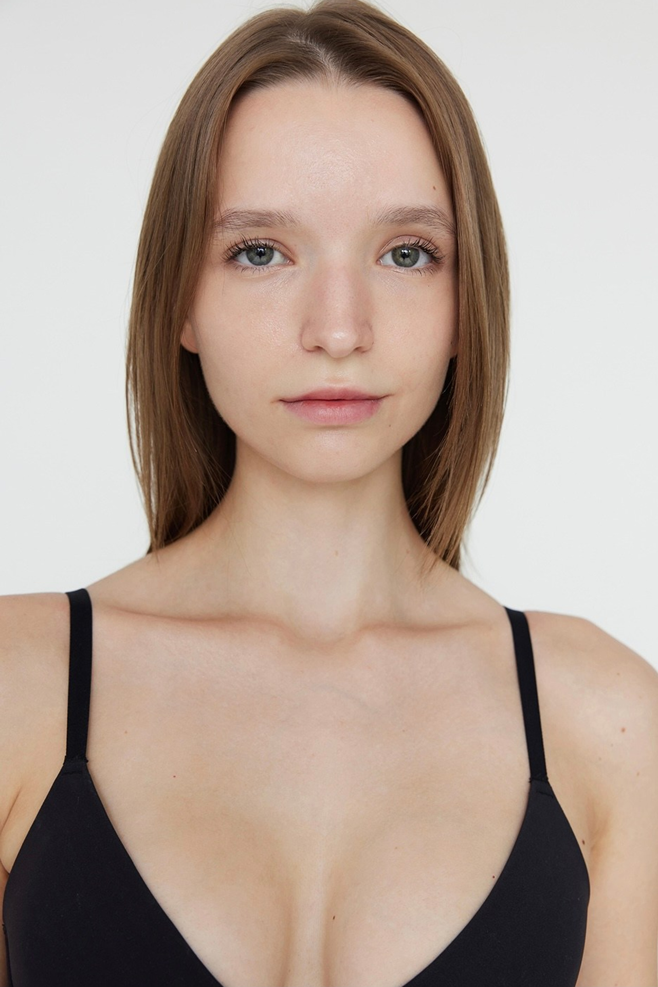 SNAPS. MONSTERA MODELS