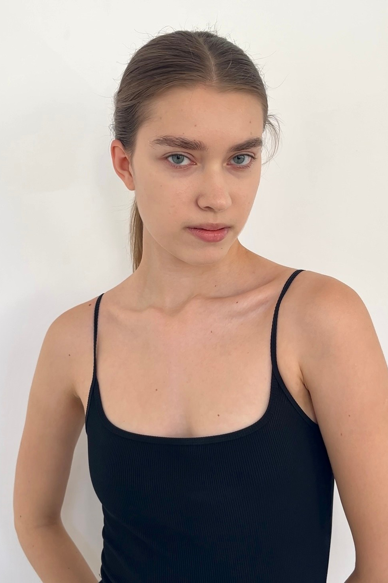 SNAPS. MONSTERA MODELS