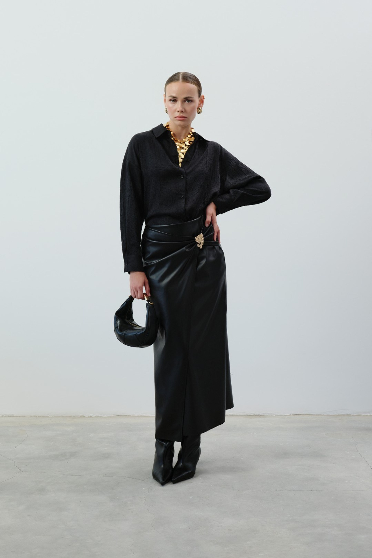 BOOK. MONSTERA MODELS