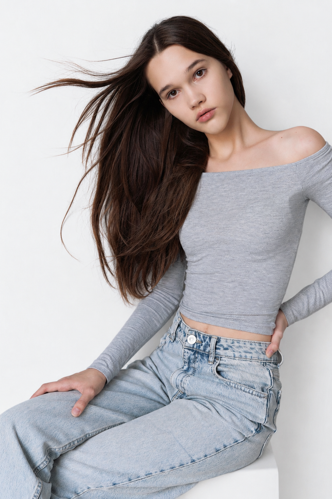 BOOK. MONSTERA MODELS