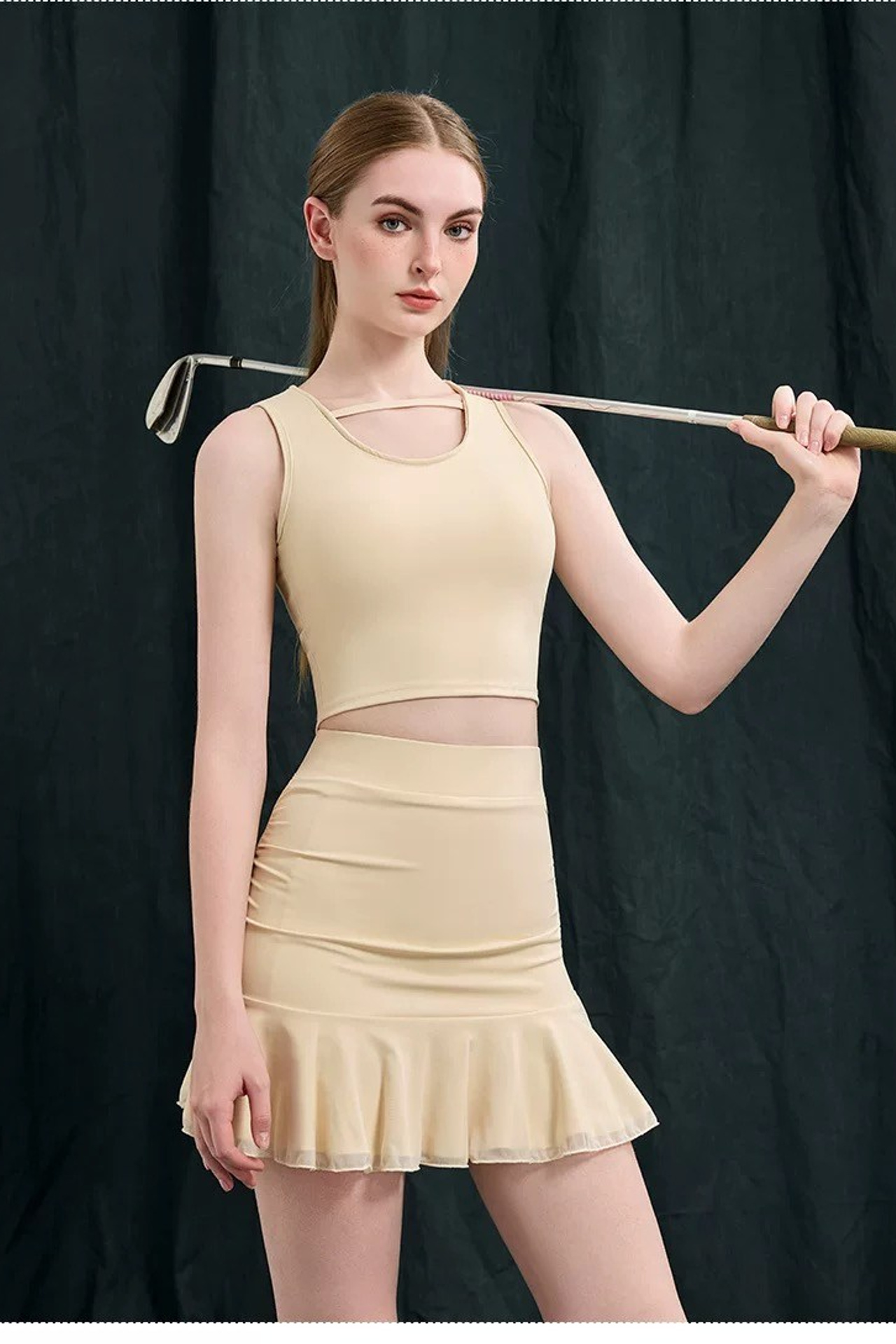 BOOK. MONSTERA MODELS