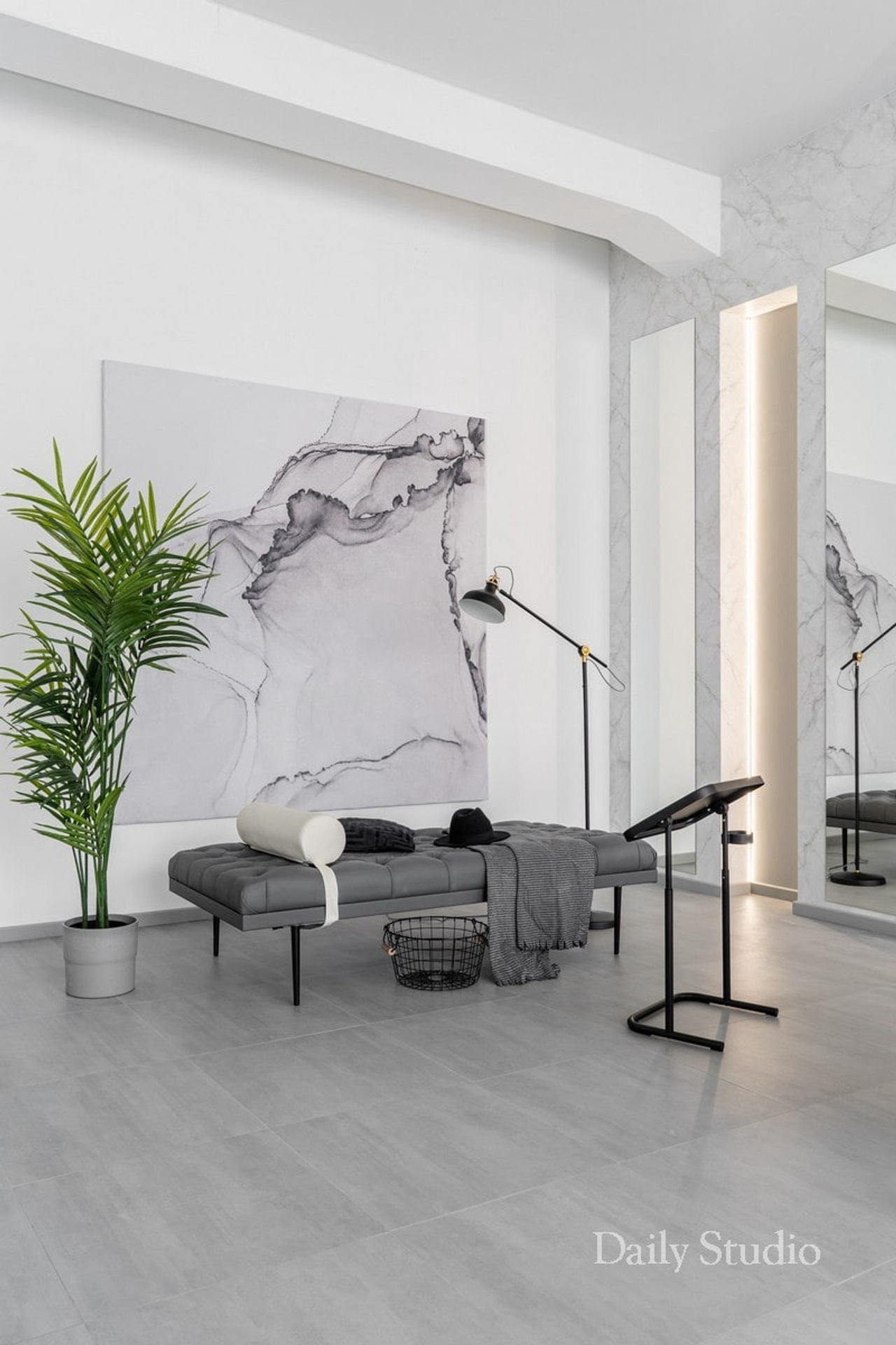 Залы. Профессиональный фотограф беременности в СПБ. Стильные фотосессии беременности в стиле минимализм и классическая фотография