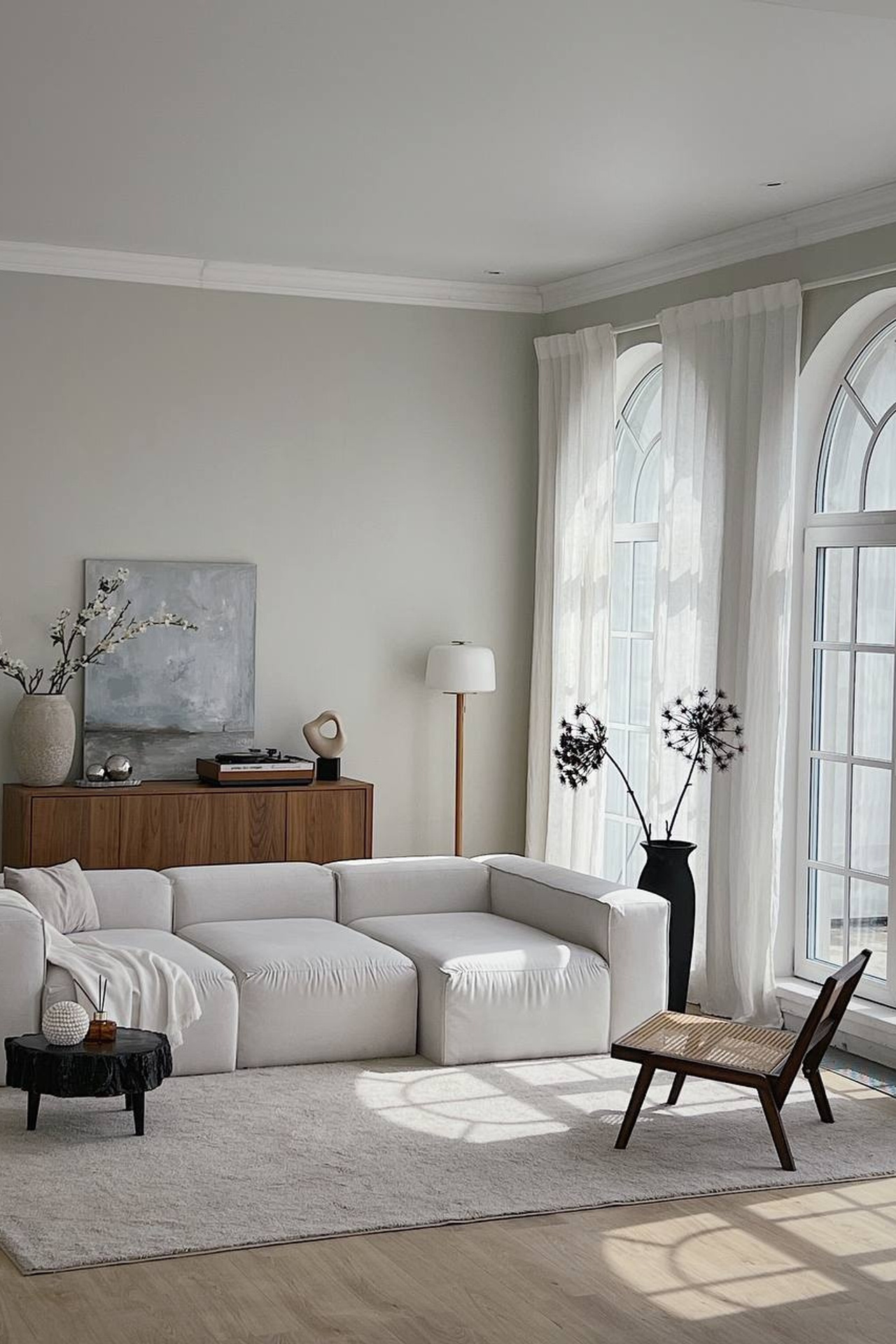 Адреса. Профессиональный фотограф беременности в СПБ. Стильные фотосессии беременности в стиле минимализм и классическая фотография