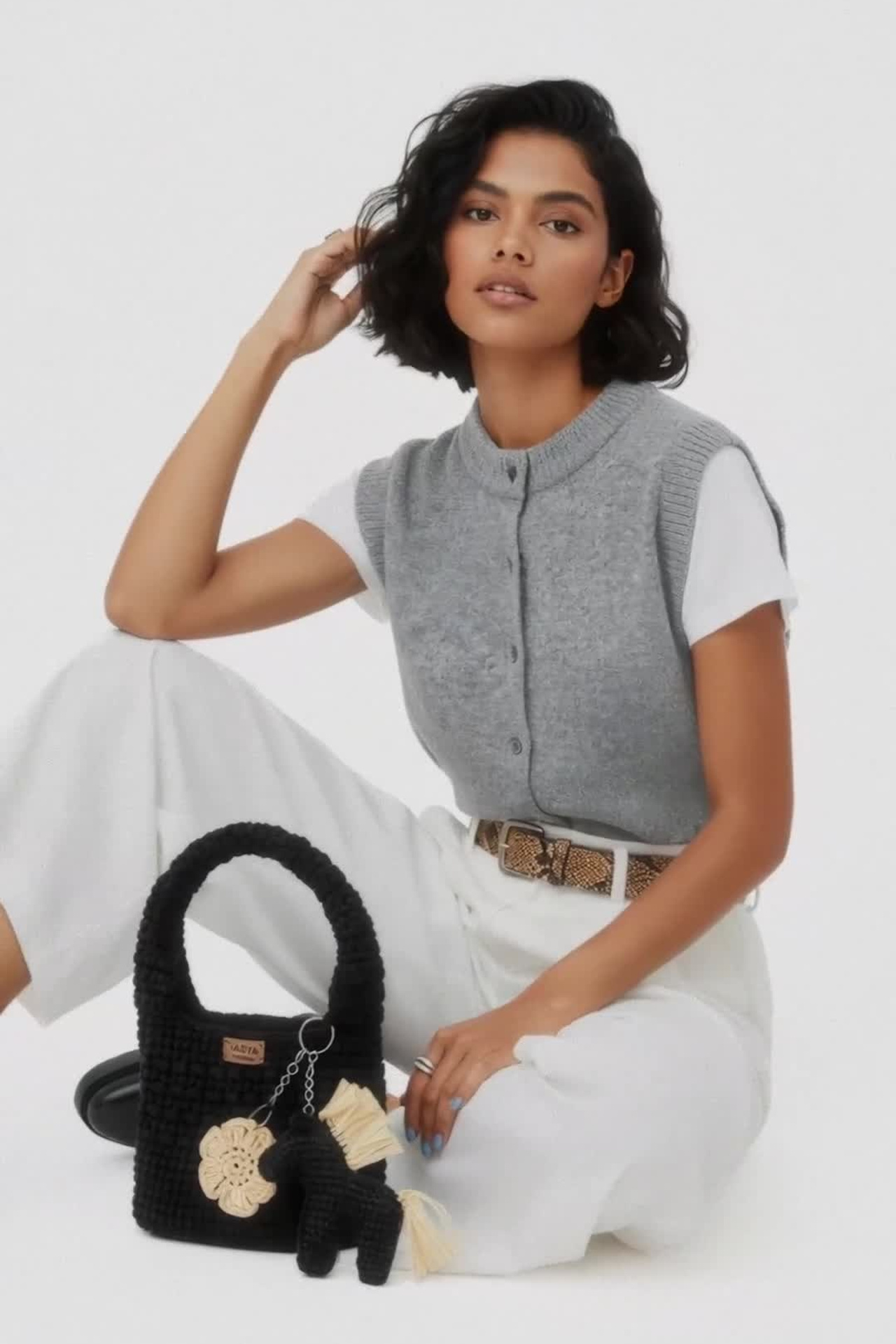 AI-видео. Ai-креатор для брендов alinasozdaet