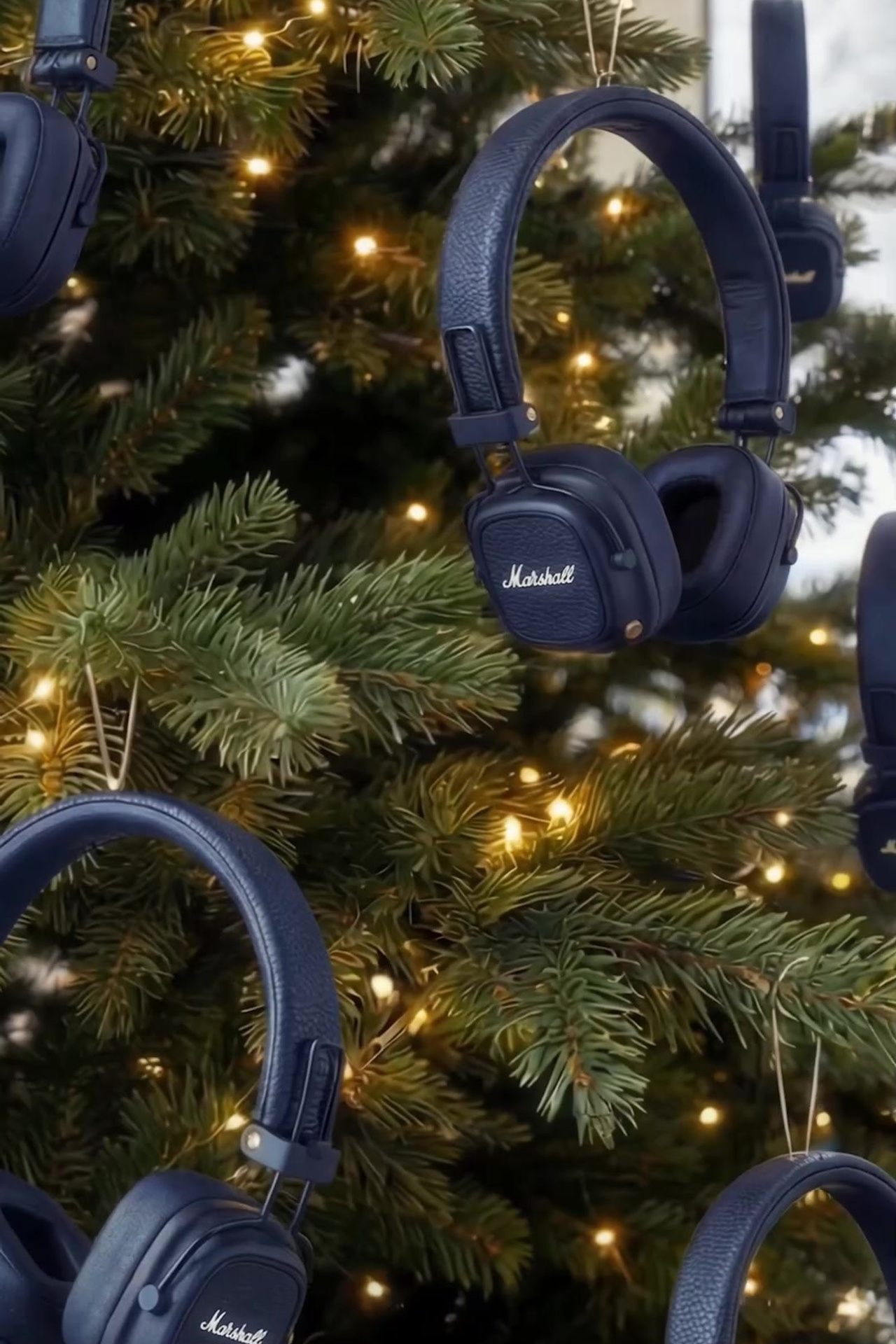 AI-видео. Ai-креатор для брендов alinasozdaet