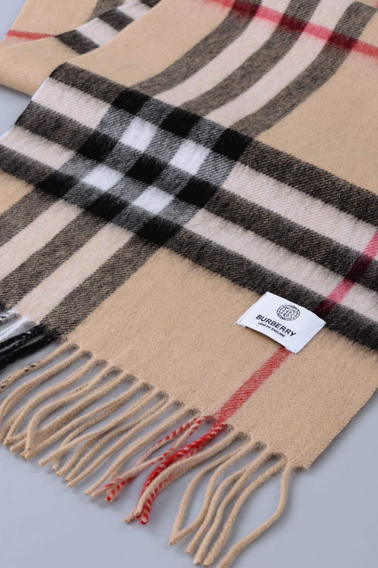 Фото товаров на белом фоне для маркетплейсов. Gramy-studio: фото, видео, инфографика и 3D визуализация для маркетплейсов