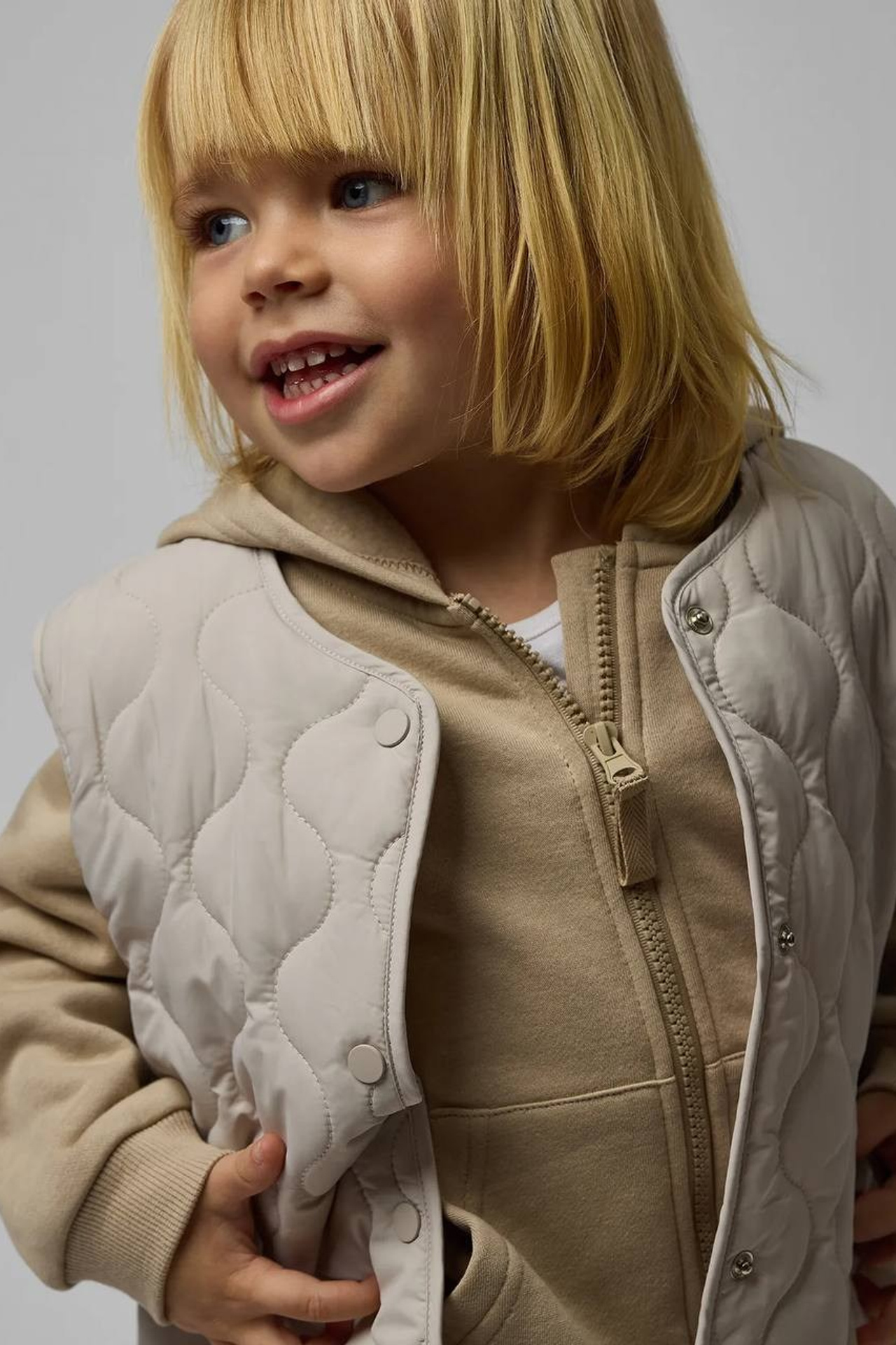 Каталог (5000/час). Gramy-studio: фото, видео, инфографика и 3D визуализация для маркетплейсов