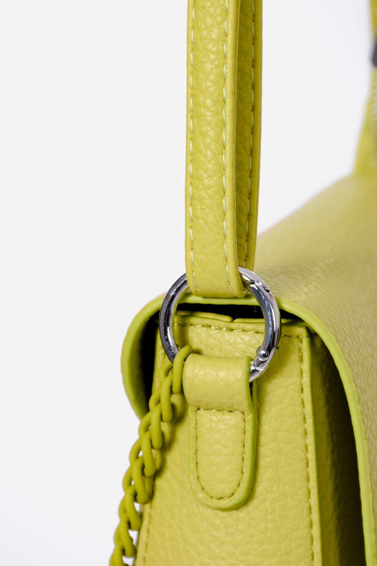 Фотосъемка женской одежды и аксессуаров для маркетплейсов. Gramy-studio: фото, видео, инфографика и 3D визуализация для маркетплейсов