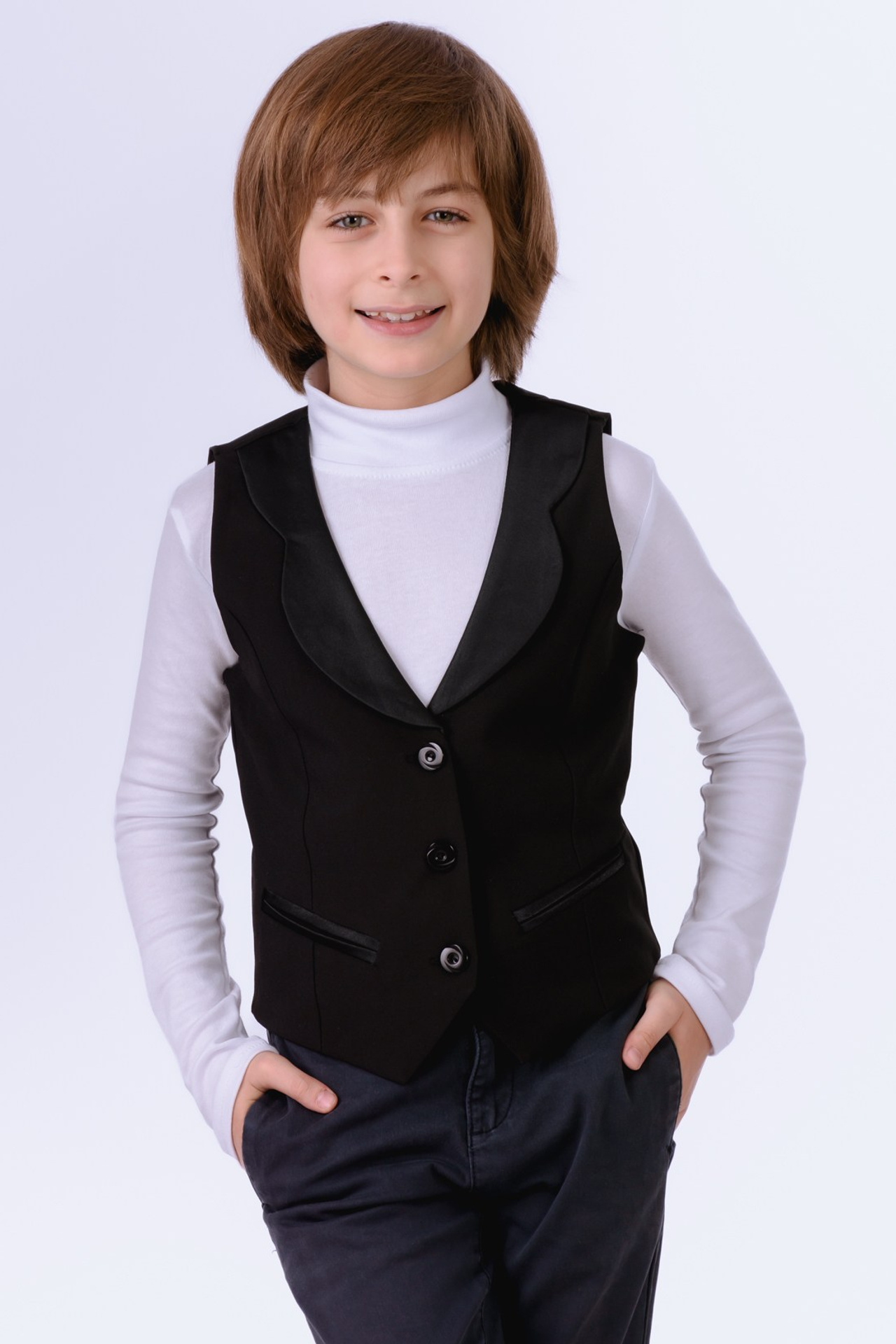 Фотосъемка детской одежды для интернет-магазинов. Gramy-studio: фото, видео, инфографика и 3D визуализация для маркетплейсов