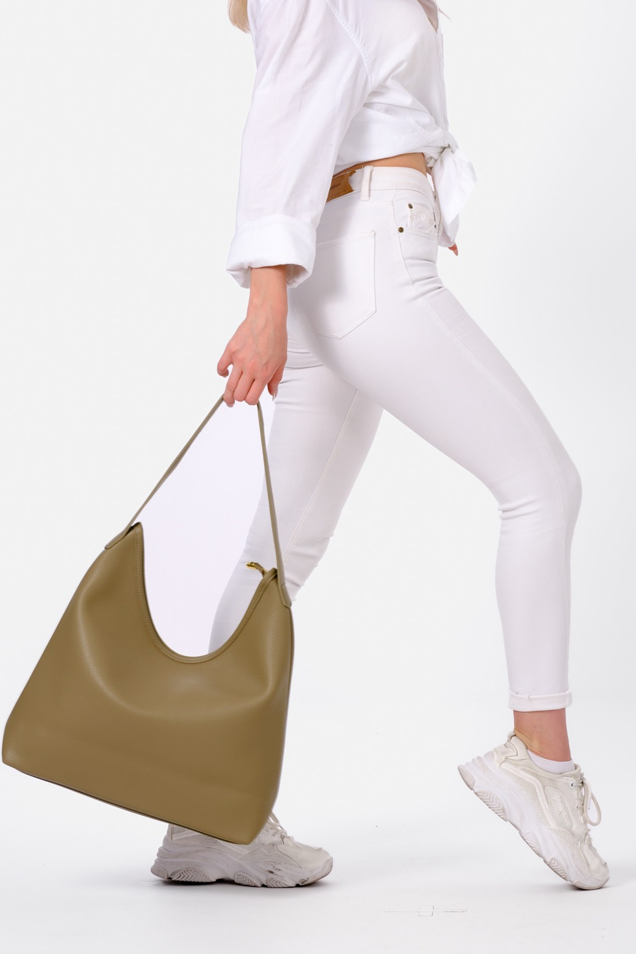 Фотосъемка женской одежды и аксессуаров для маркетплейсов. Gramy-studio: фото, видео, инфографика и 3D визуализация для маркетплейсов