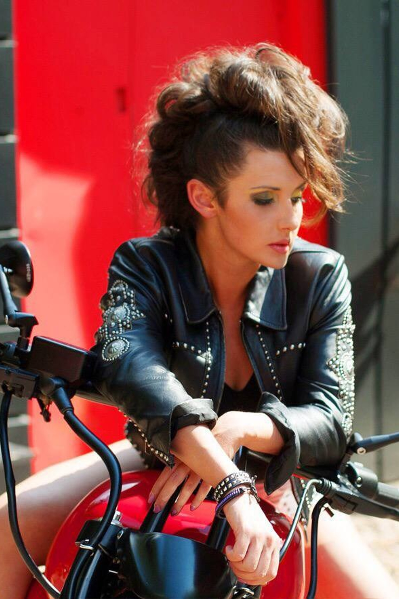 Твочество. Gramy-studio: фото, видео, инфографика и 3D визуализация для маркетплейсов