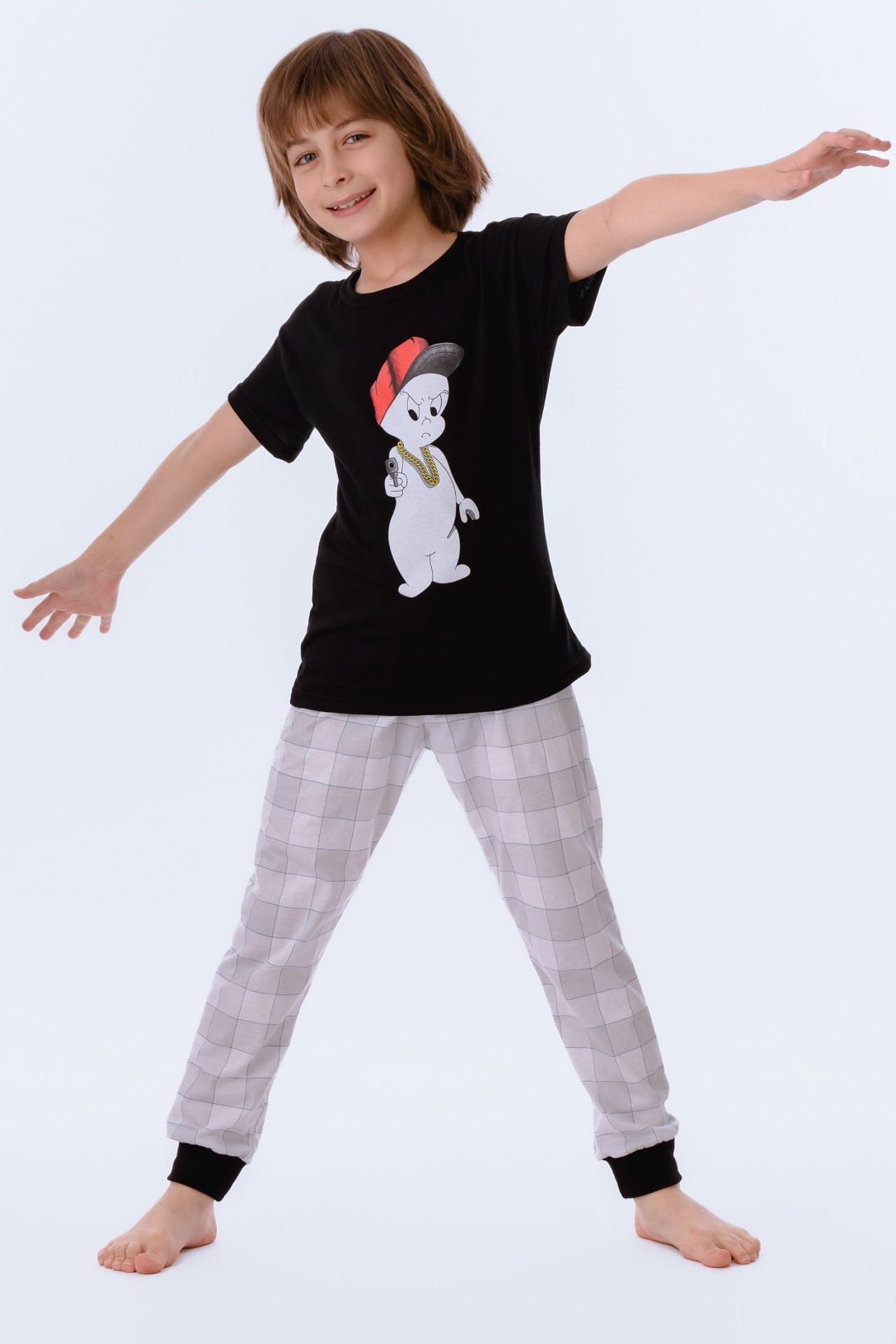 Фотосъемка детской одежды для интернет-магазинов. Gramy-studio: фото, видео, инфографика и 3D визуализация для маркетплейсов