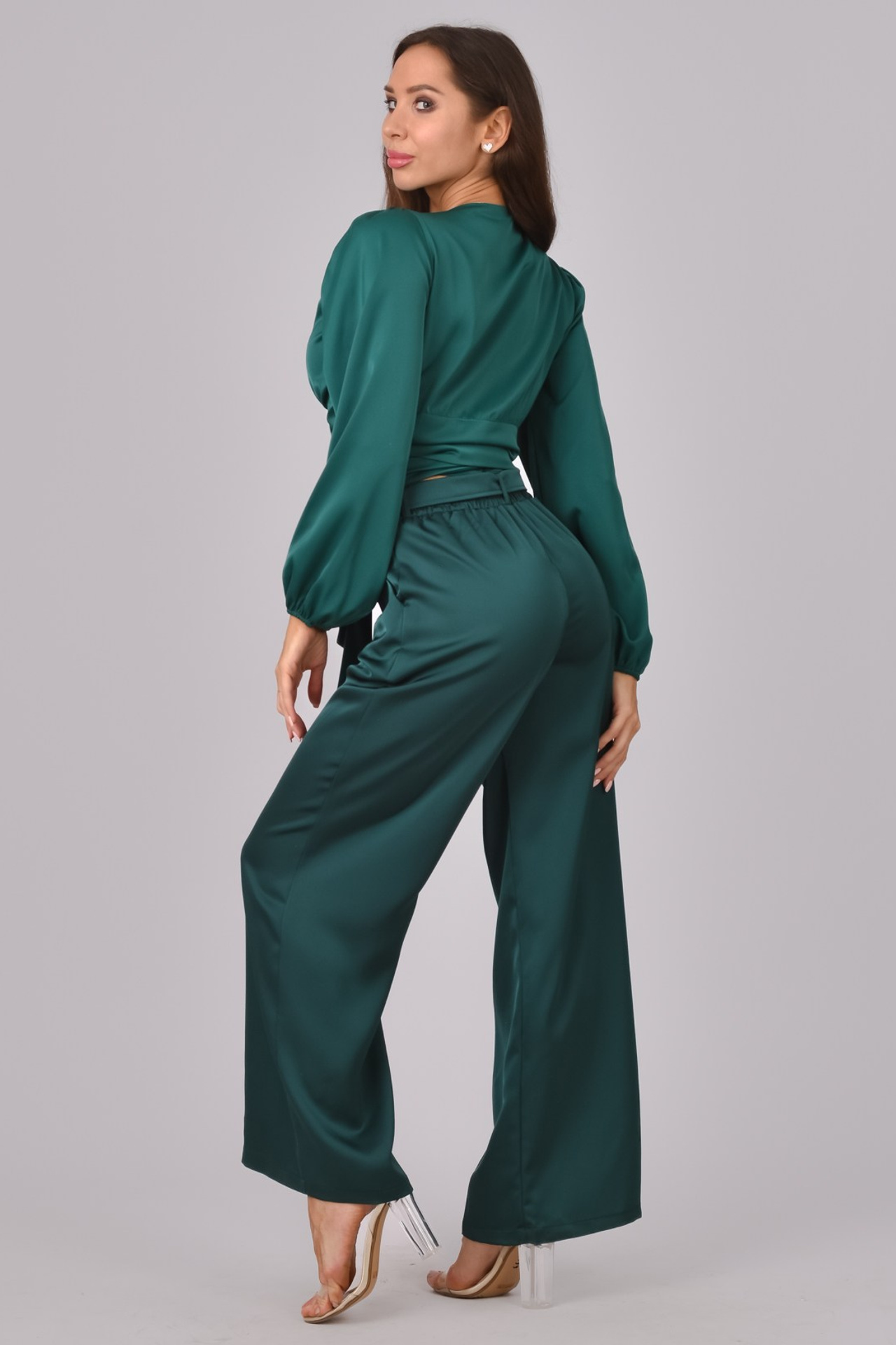 Фотосъемка женской одежды и аксессуаров для маркетплейсов. Gramy-studio: фото, видео, инфографика и 3D визуализация для маркетплейсов