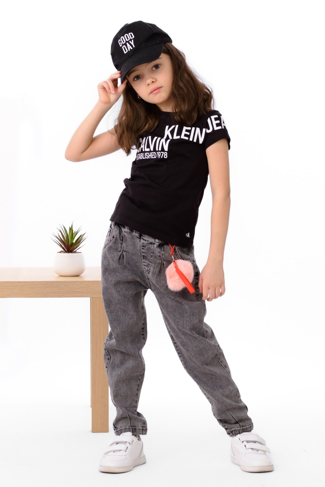 Фотосъемка детской одежды для интернет-магазинов. Gramy-studio: фото, видео, инфографика и 3D визуализация для маркетплейсов