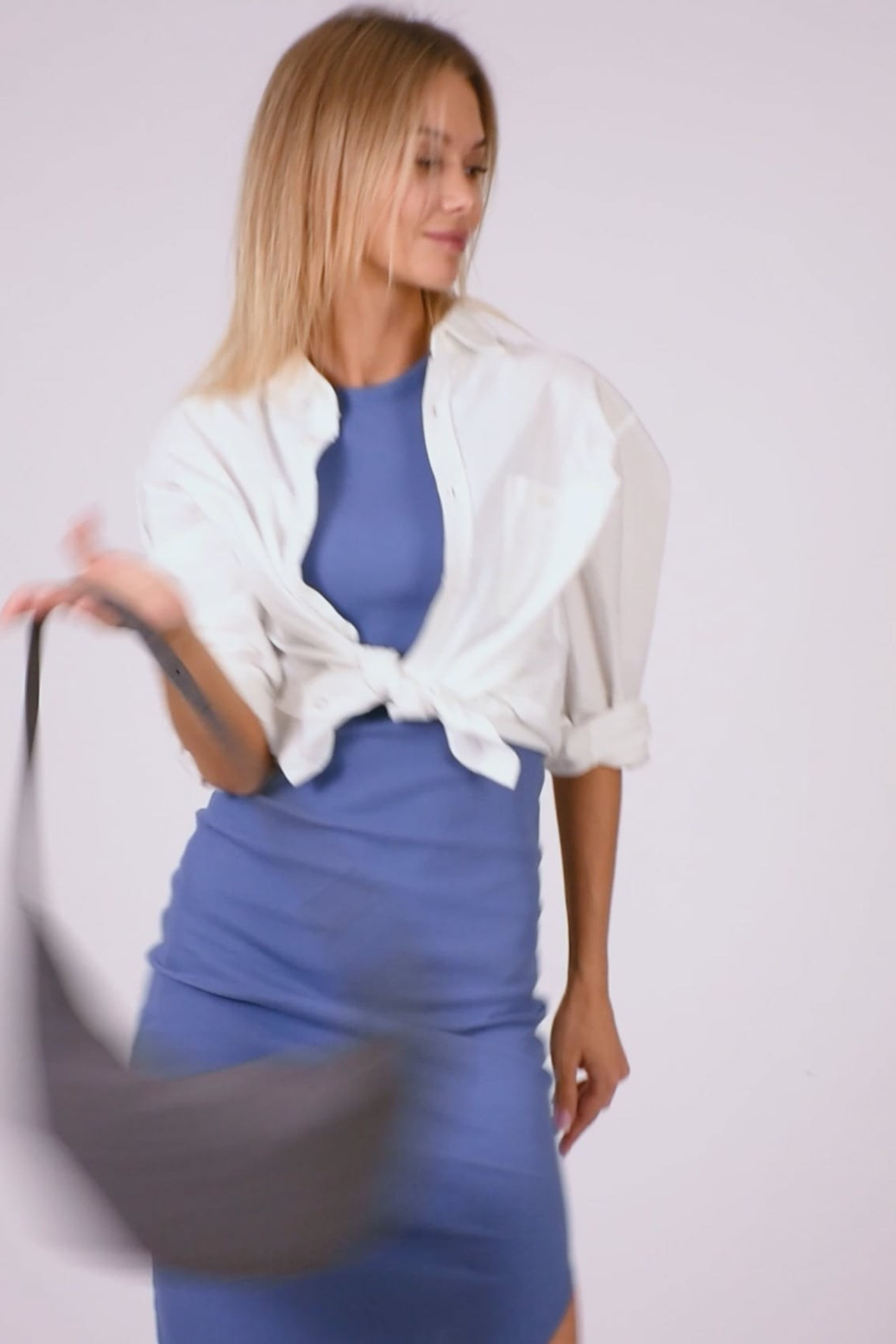 Видеосъемка модельных проходок для кастингов и портфолио. Gramy-studio: фото, видео, инфографика и 3D визуализация для маркетплейсов