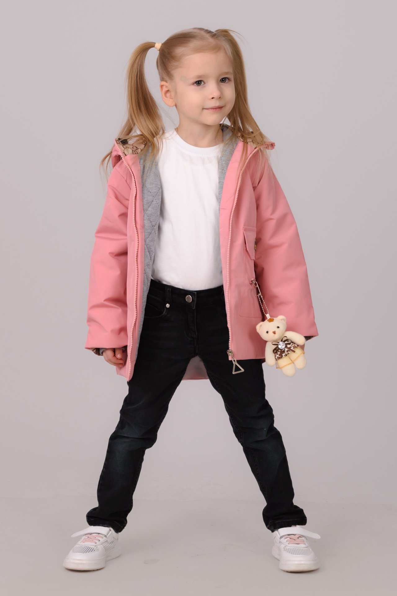 Фотосъемка детской одежды для интернет-магазинов. Gramy-studio: фото, видео, инфографика и 3D визуализация для маркетплейсов