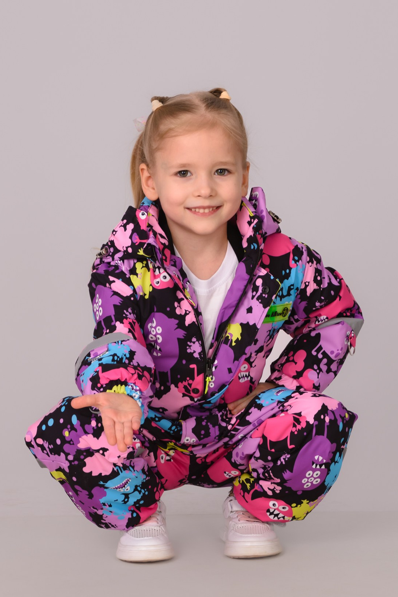 Фотосъемка детской одежды для интернет-магазинов. Gramy-studio: фото, видео, инфографика и 3D визуализация для маркетплейсов