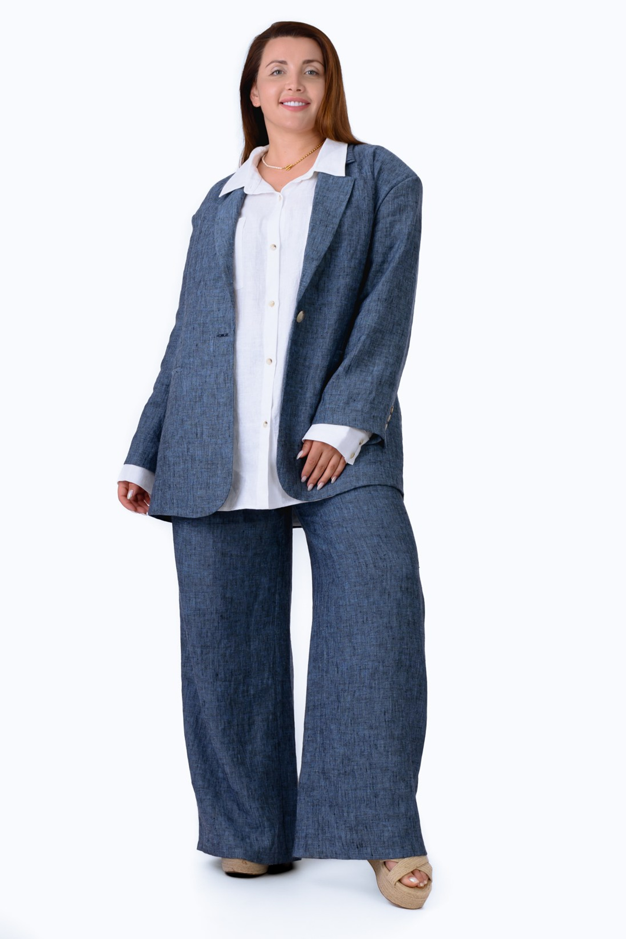 Фотосъемка женской одежды и аксессуаров для маркетплейсов. Gramy-studio: фото, видео, инфографика и 3D визуализация для маркетплейсов