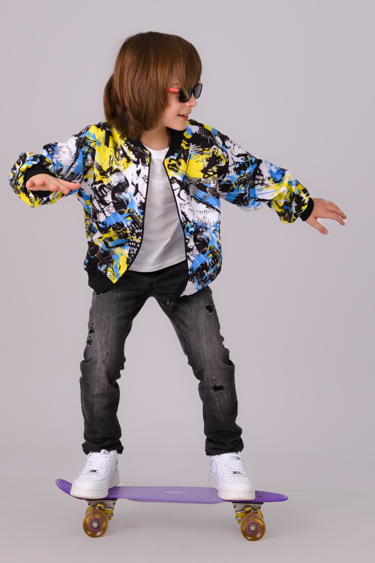 Фотосъемка детской одежды для интернет-магазинов. Gramy-studio: фото, видео, инфографика и 3D визуализация для маркетплейсов