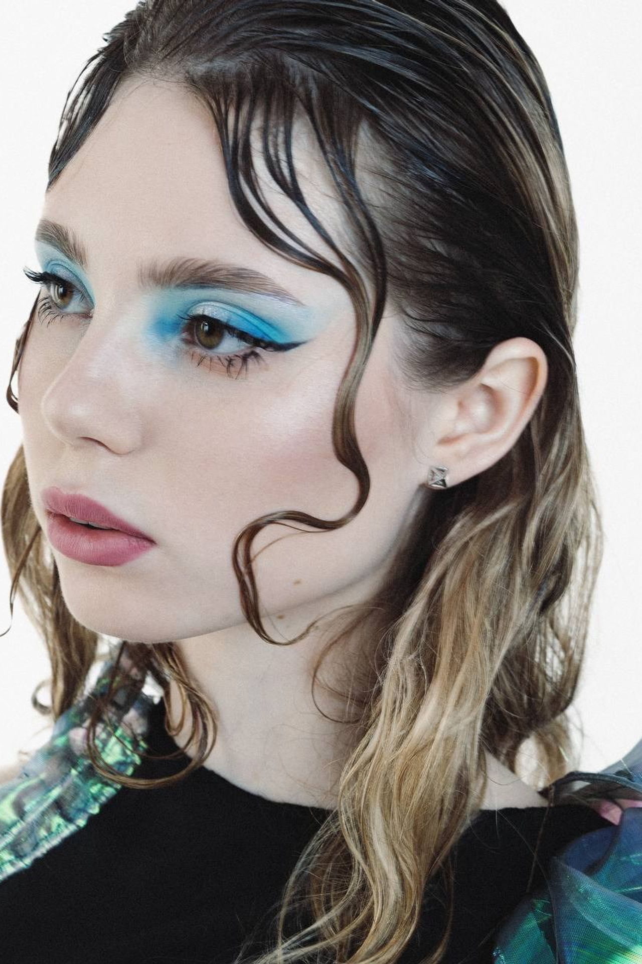 Бьюти (6000/час). Gramy-studio: фото, видео, инфографика и 3D визуализация для маркетплейсов