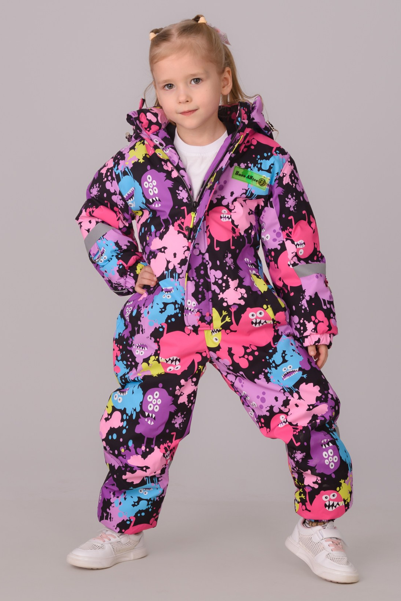 Фотосъемка детской одежды для интернет-магазинов. Gramy-studio: фото, видео, инфографика и 3D визуализация для маркетплейсов