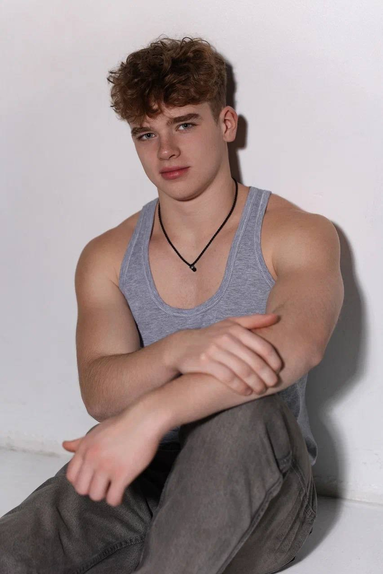 Каталог (2000/час). Gramy-studio: фото, видео, инфографика и 3D визуализация для маркетплейсов