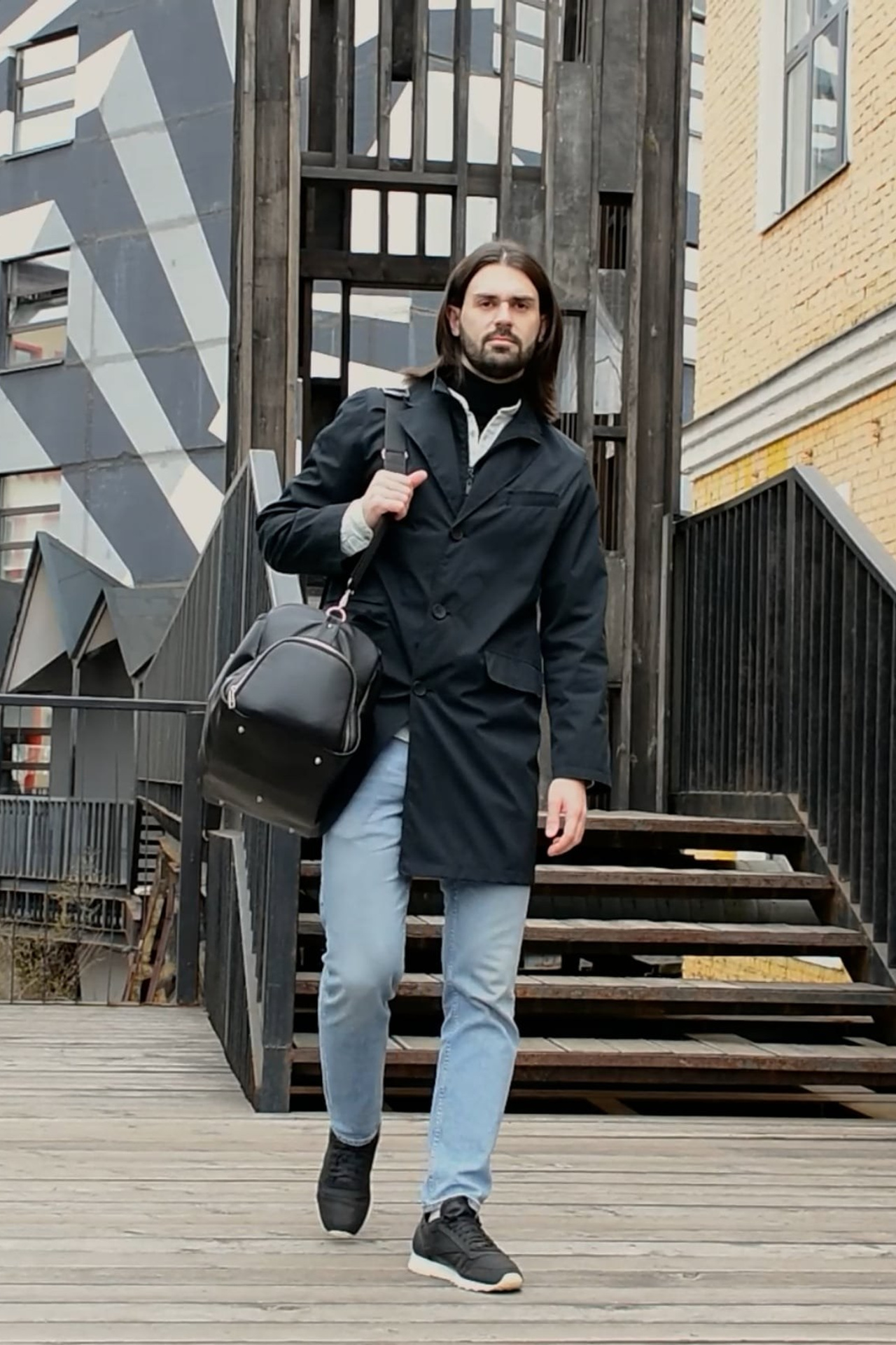 Видеосъемка модельных проходок для кастингов и портфолио. Gramy-studio: фото, видео, инфографика и 3D визуализация для маркетплейсов