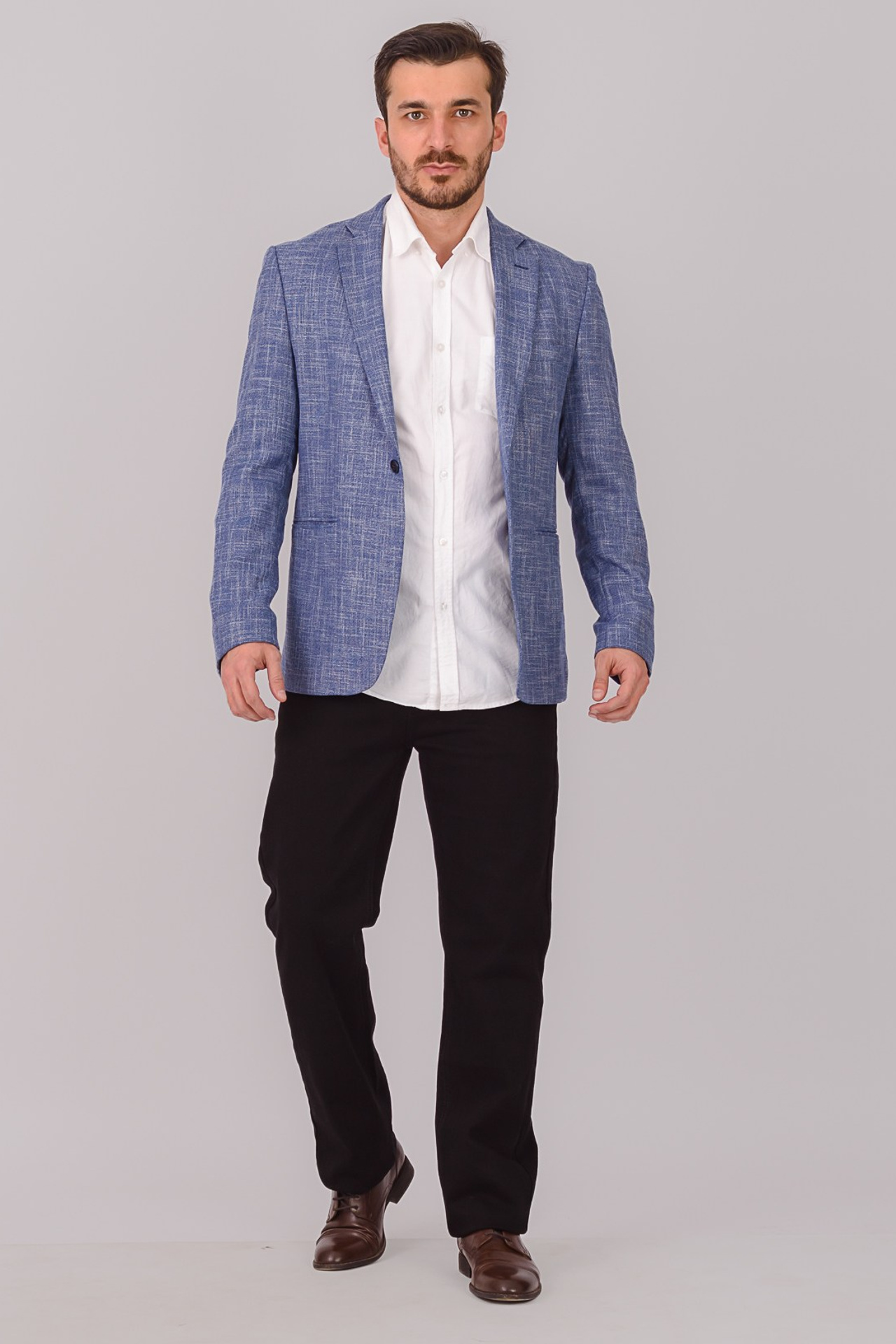 Профессиональная съемка мужской одежды и аксессуаров. Gramy-studio: фото, видео, инфографика и 3D визуализация для маркетплейсов