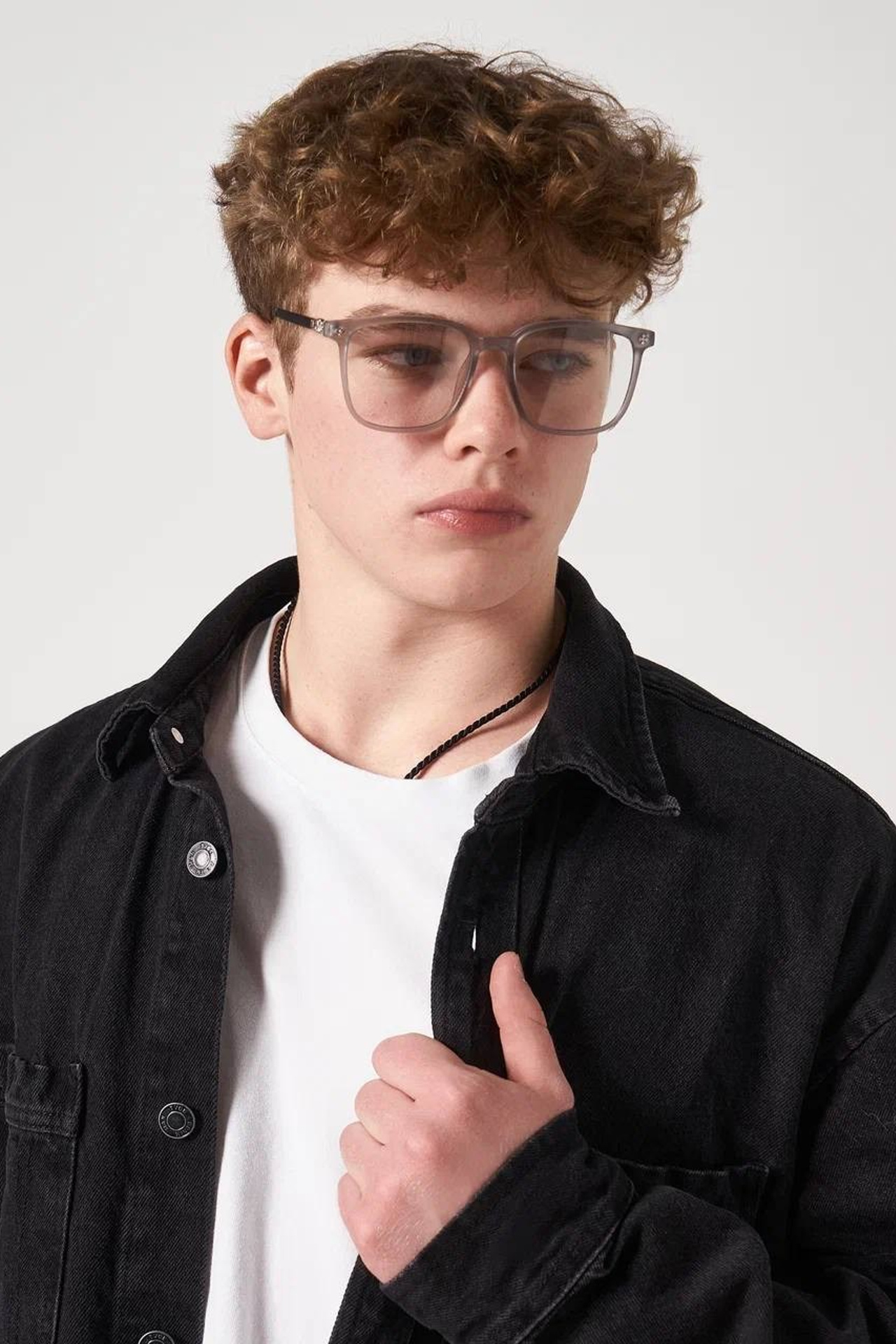 Каталог (2000/час). Gramy-studio: фото, видео, инфографика и 3D визуализация для маркетплейсов