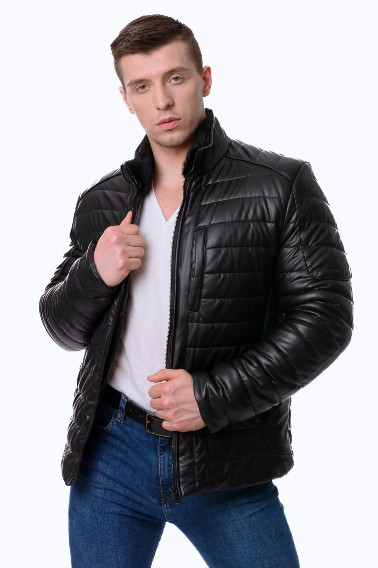 Профессиональная съемка мужской одежды и аксессуаров. Gramy-studio: фото, видео, инфографика и 3D визуализация для маркетплейсов