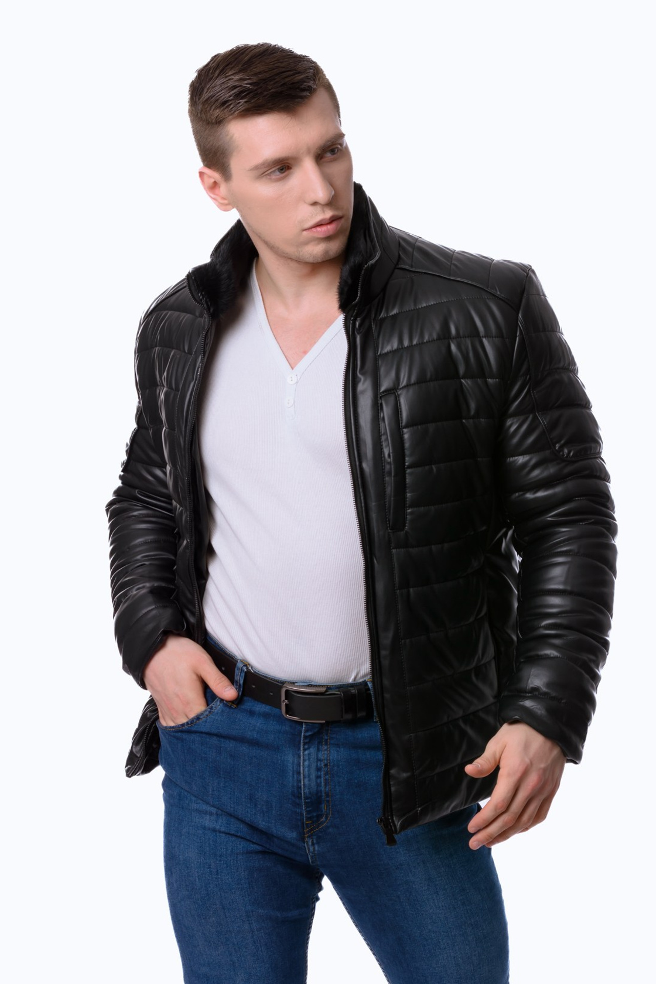 Профессиональная съемка мужской одежды и аксессуаров. Gramy-studio: фото, видео, инфографика и 3D визуализация для маркетплейсов