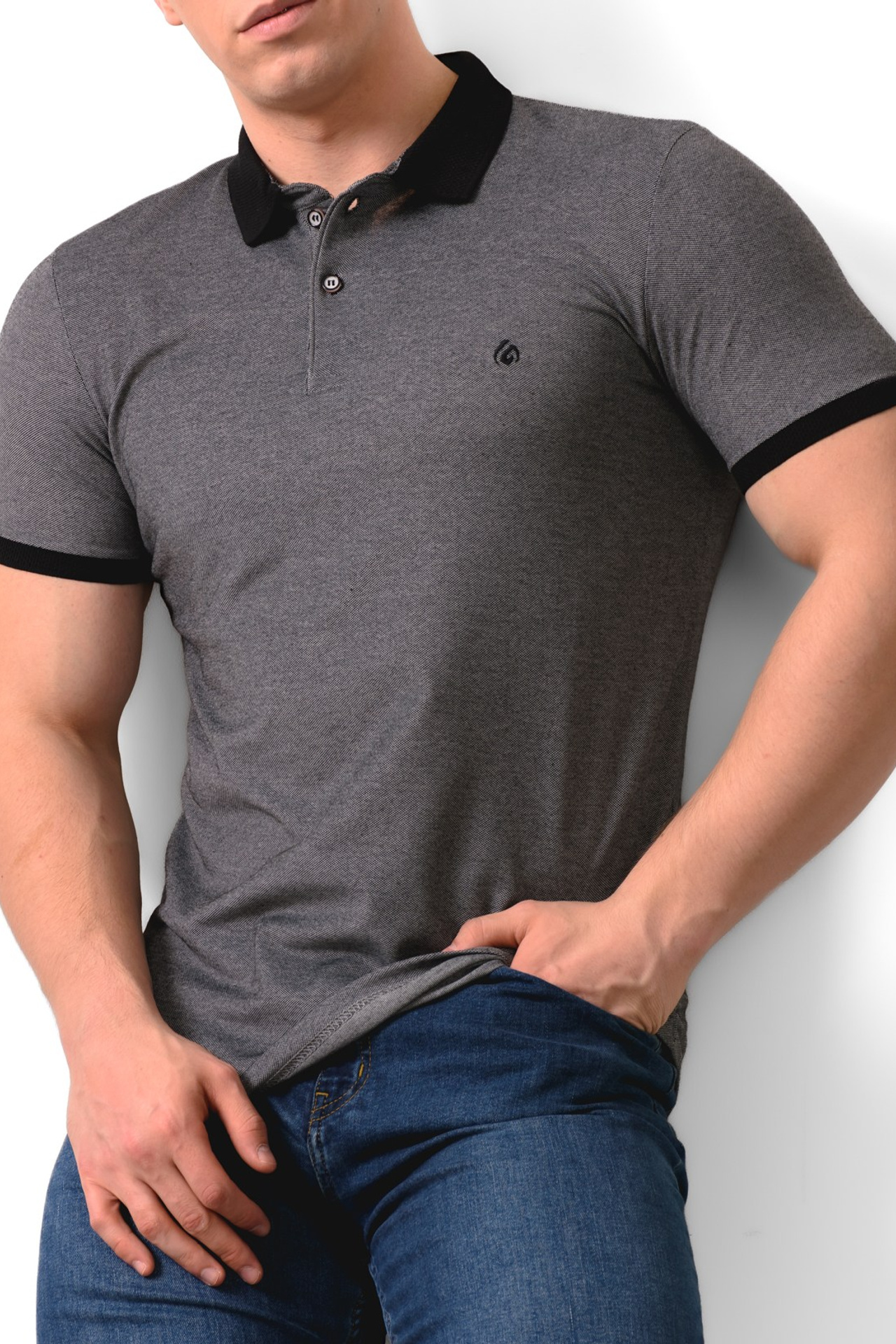 Профессиональная съемка мужской одежды и аксессуаров. Gramy-studio: фото, видео, инфографика и 3D визуализация для маркетплейсов