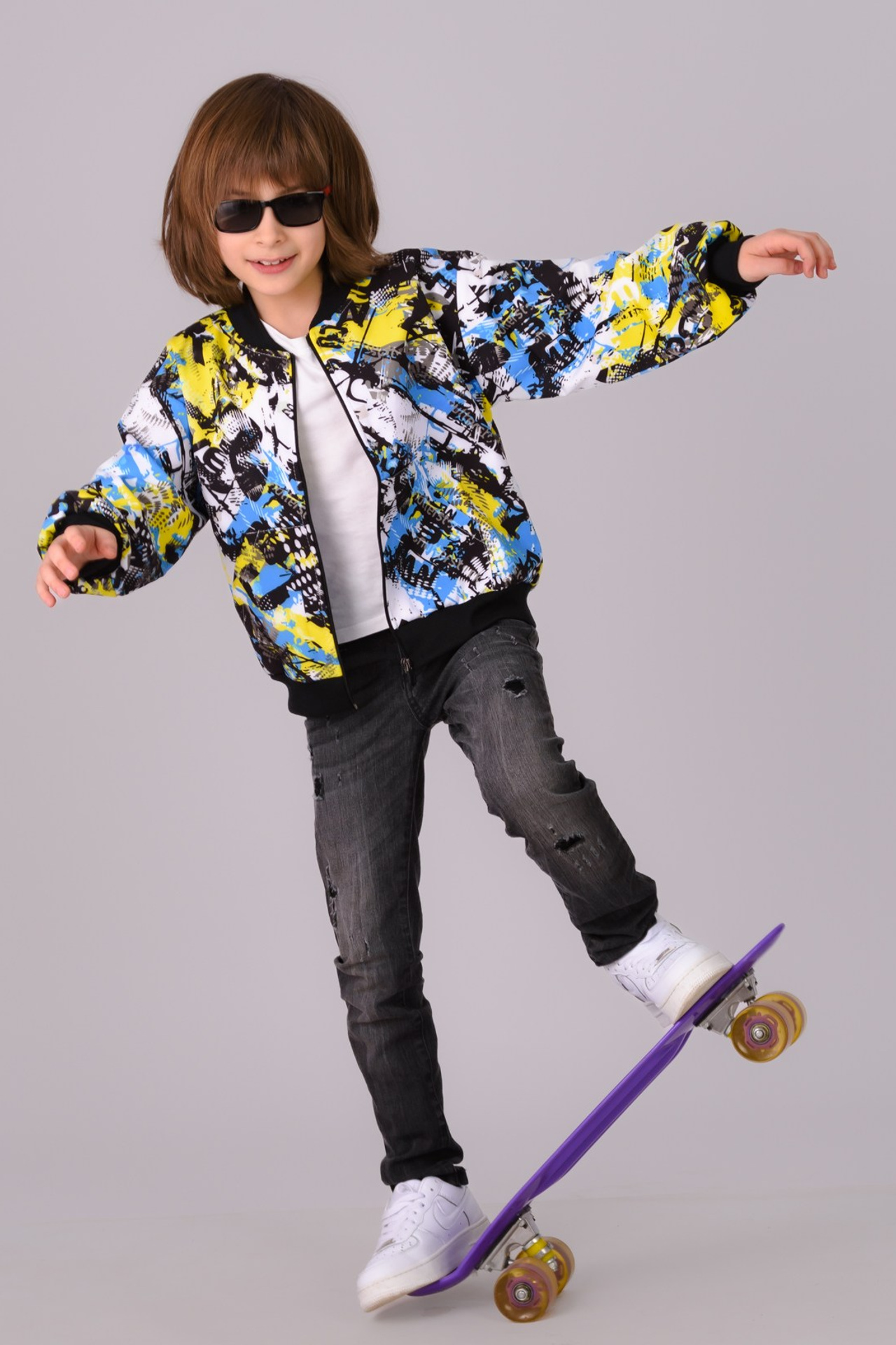 Фотосъемка детской одежды для интернет-магазинов. Gramy-studio: фото, видео, инфографика и 3D визуализация для маркетплейсов