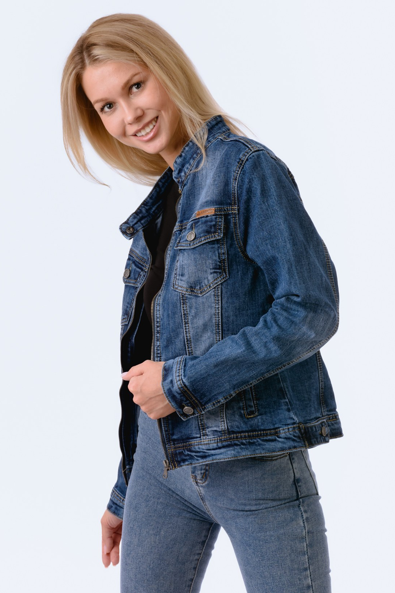 Фотосъемка женской одежды и аксессуаров для маркетплейсов. Gramy-studio: фото, видео, инфографика и 3D визуализация для маркетплейсов