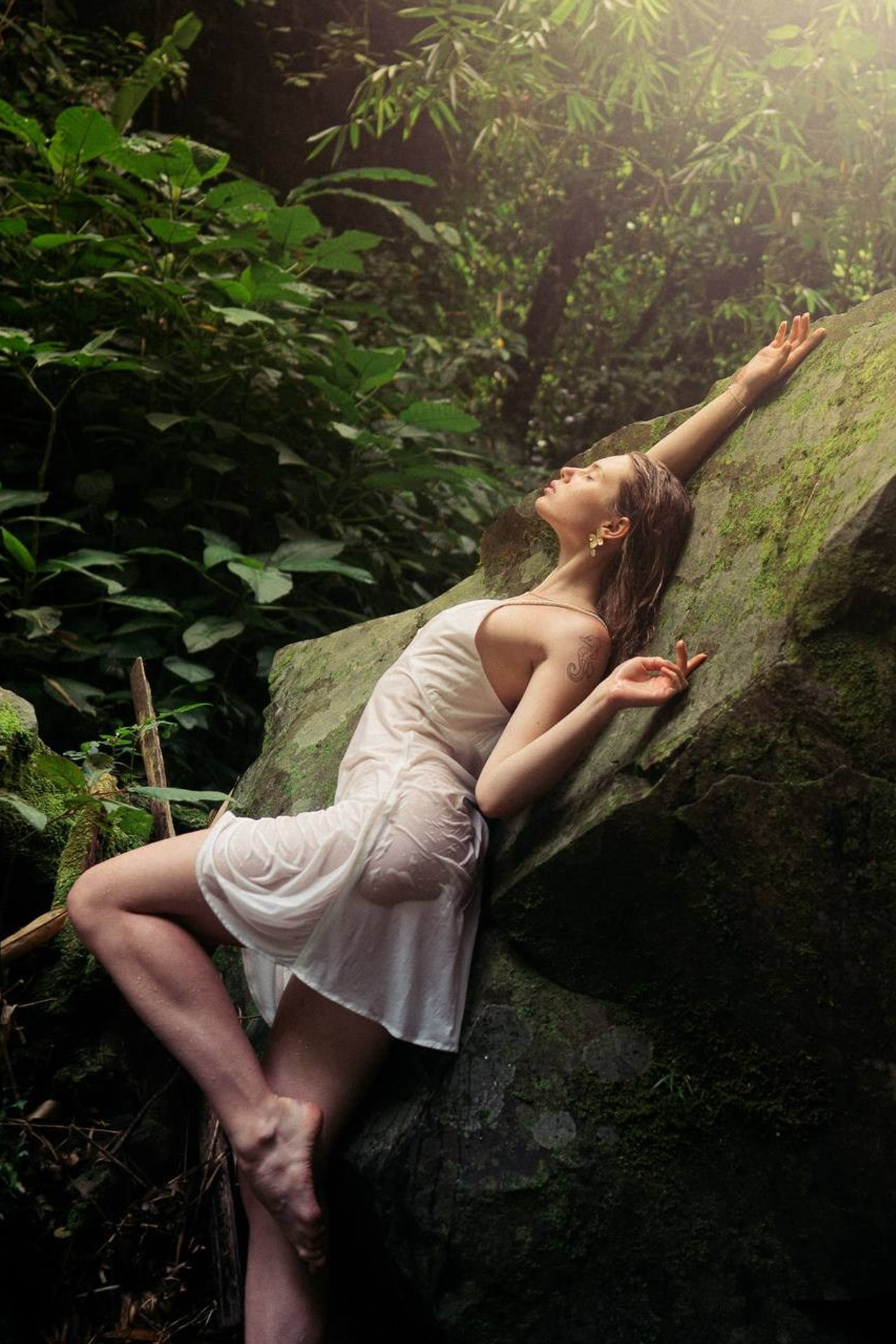 Нижнее/творчество (7000/час). Gramy-studio: фото, видео, инфографика и 3D визуализация для маркетплейсов