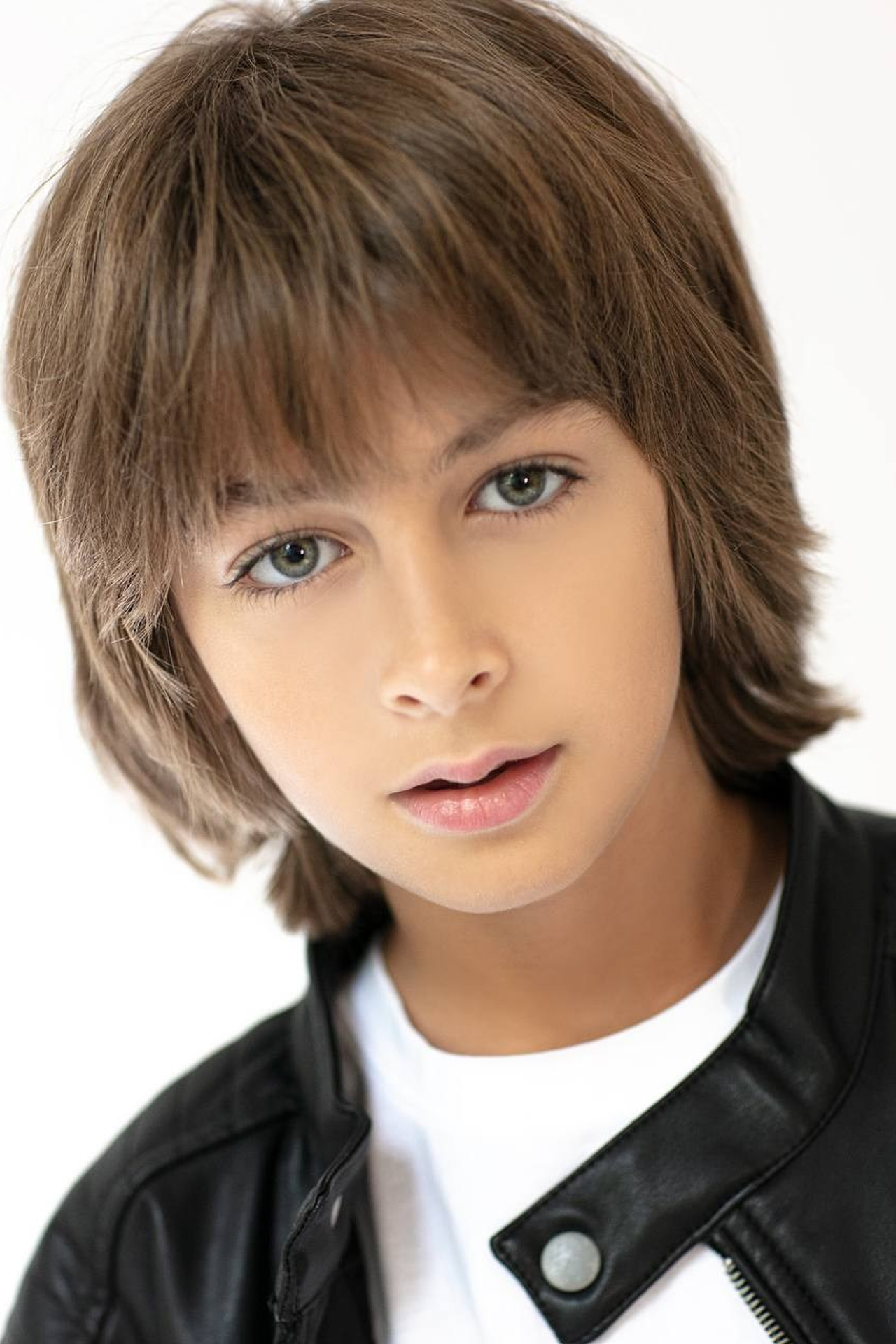 Каталог (3500/час). Gramy-studio: фото, видео, инфографика и 3D визуализация для маркетплейсов