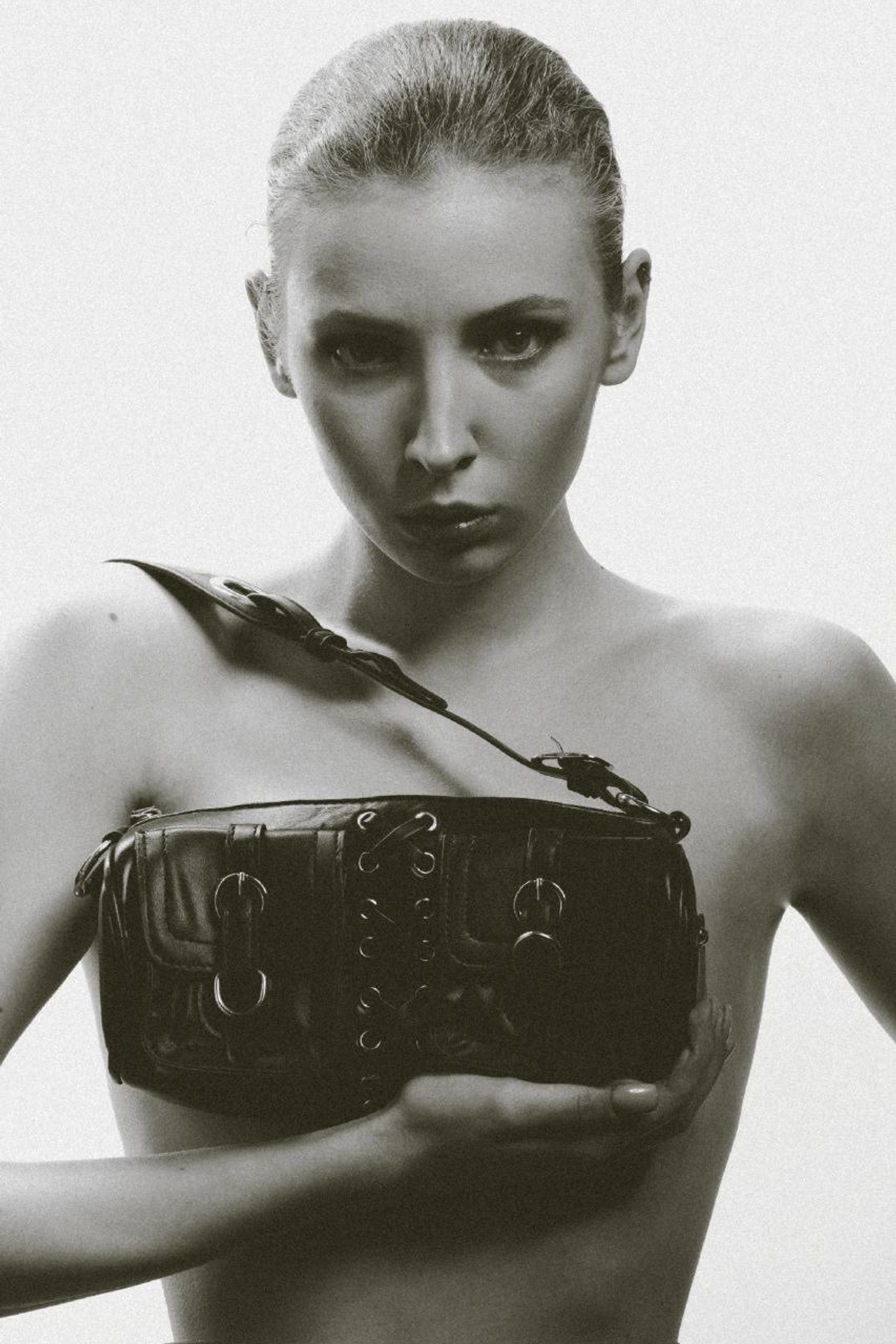 Фешн/творчество. Gramy-studio: фото, видео, инфографика и 3D визуализация для маркетплейсов