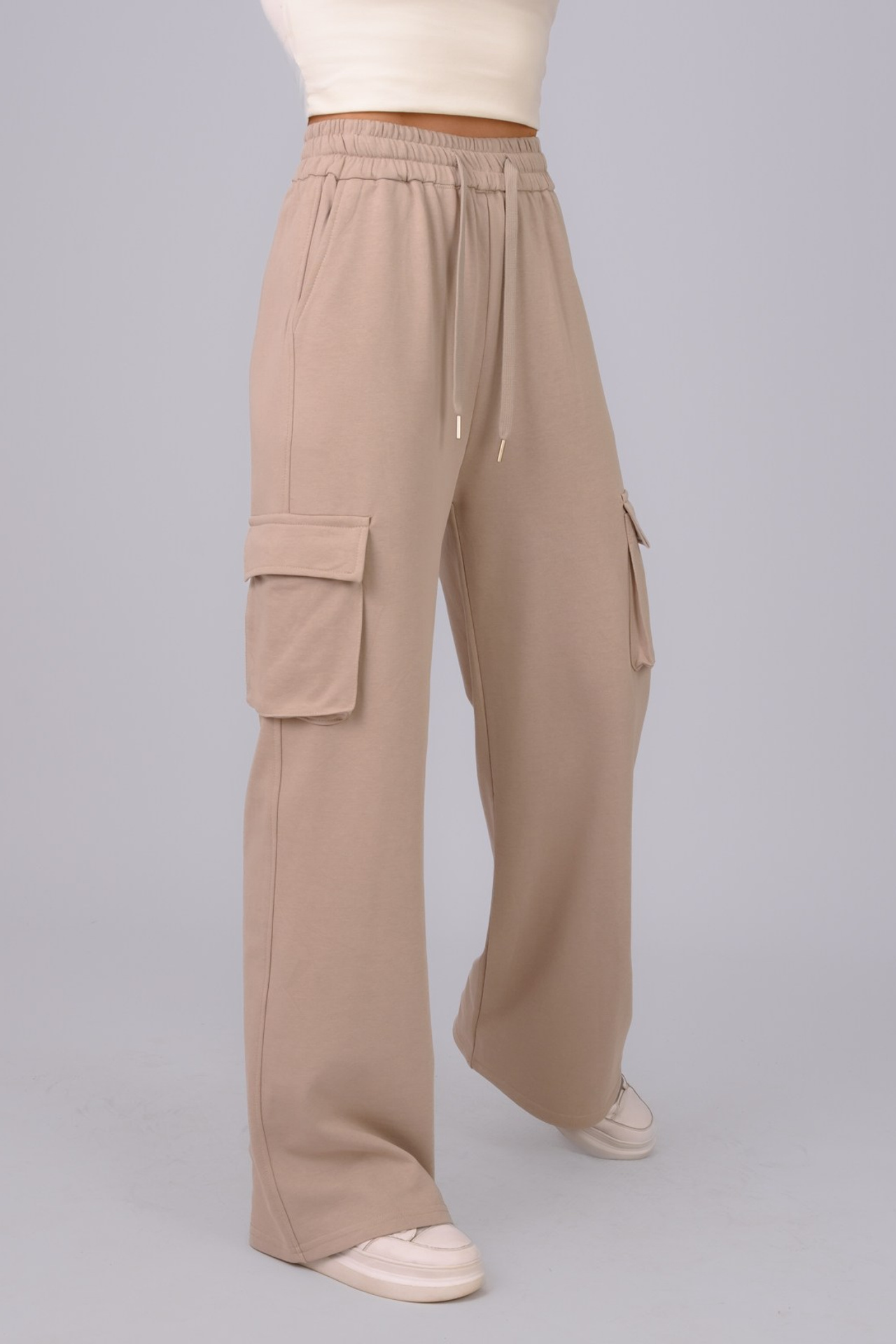 Фотосъемка женской одежды и аксессуаров для маркетплейсов. Gramy-studio: фото, видео, инфографика и 3D визуализация для маркетплейсов