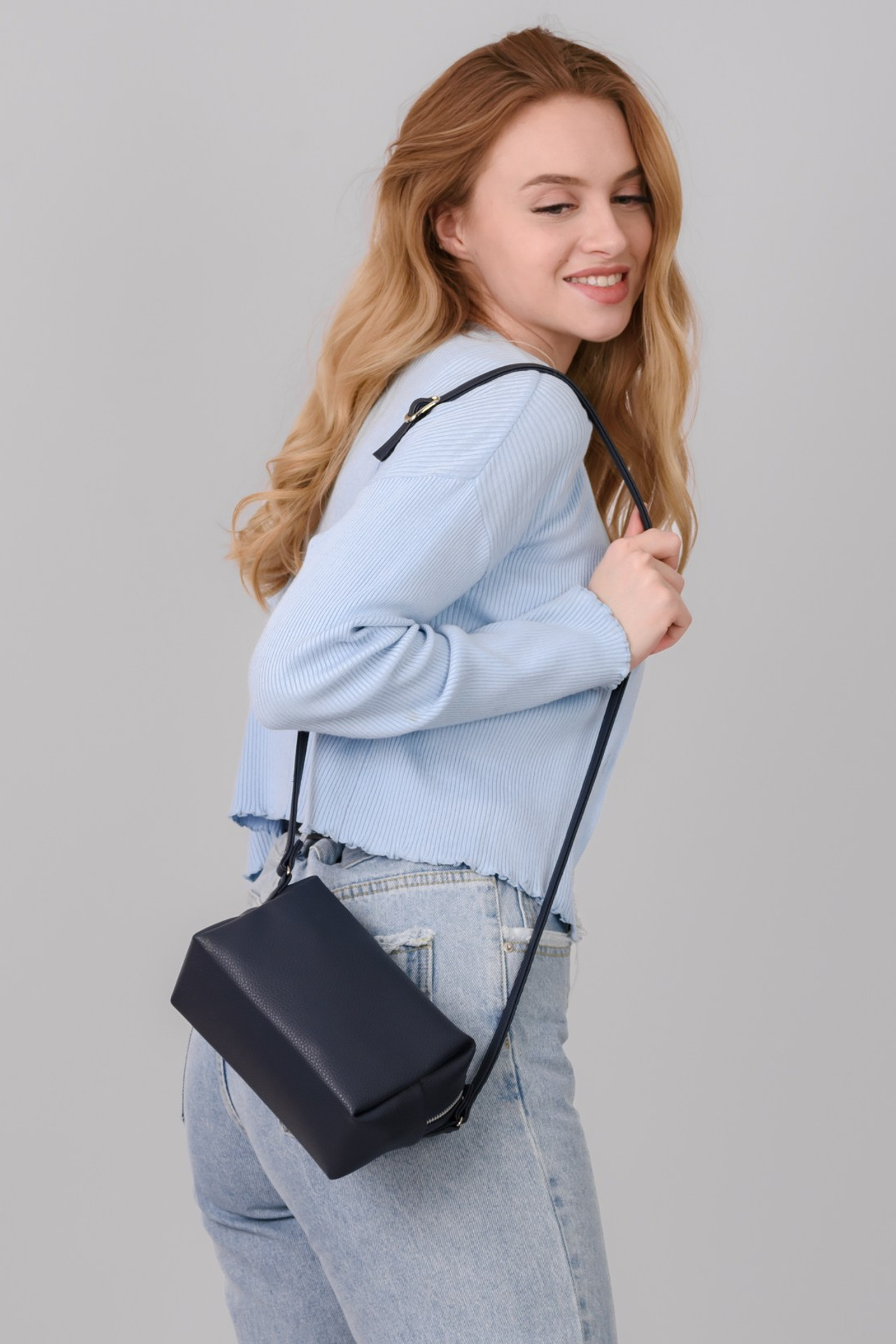 Фотосъемка женской одежды и аксессуаров для маркетплейсов. Gramy-studio: фото, видео, инфографика и 3D визуализация для маркетплейсов