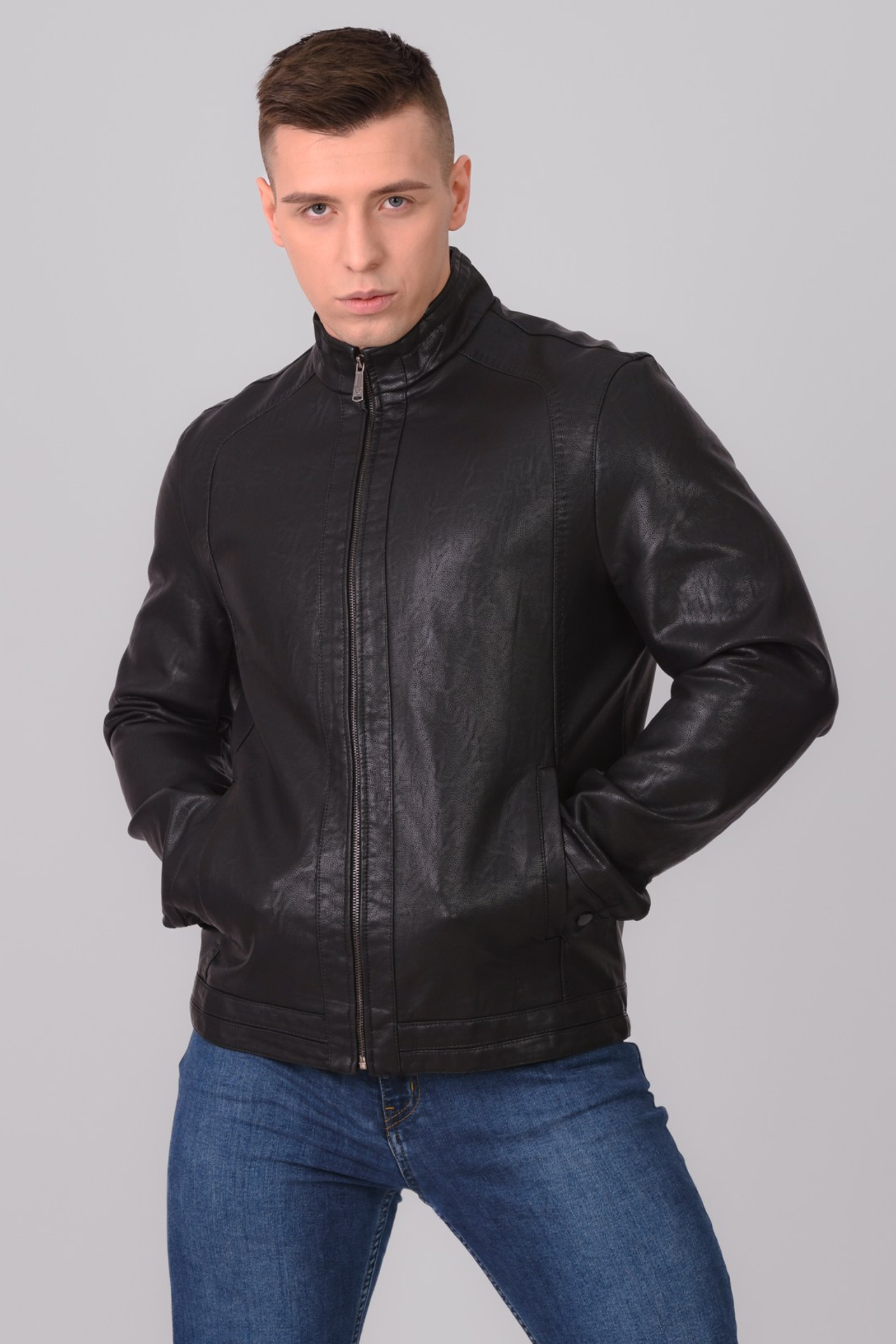 Профессиональная съемка мужской одежды и аксессуаров. Gramy-studio: фото, видео, инфографика и 3D визуализация для маркетплейсов