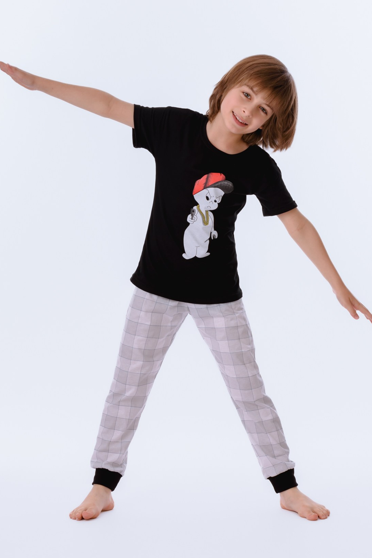 Фотосъемка детской одежды для интернет-магазинов. Gramy-studio: фото, видео, инфографика и 3D визуализация для маркетплейсов