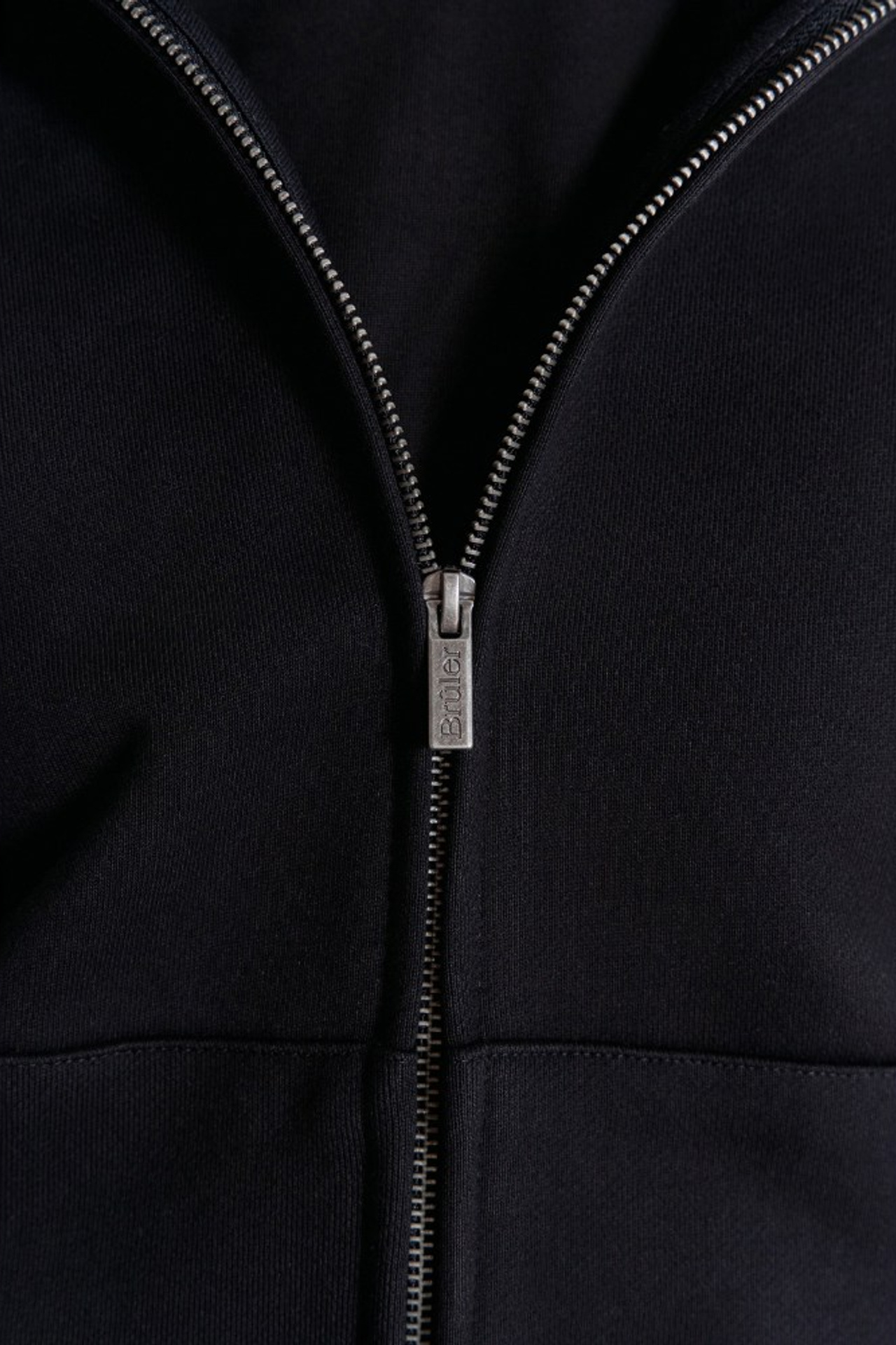 Bruler. Фотограф для брендов, моделей и частных клиентов в Москве