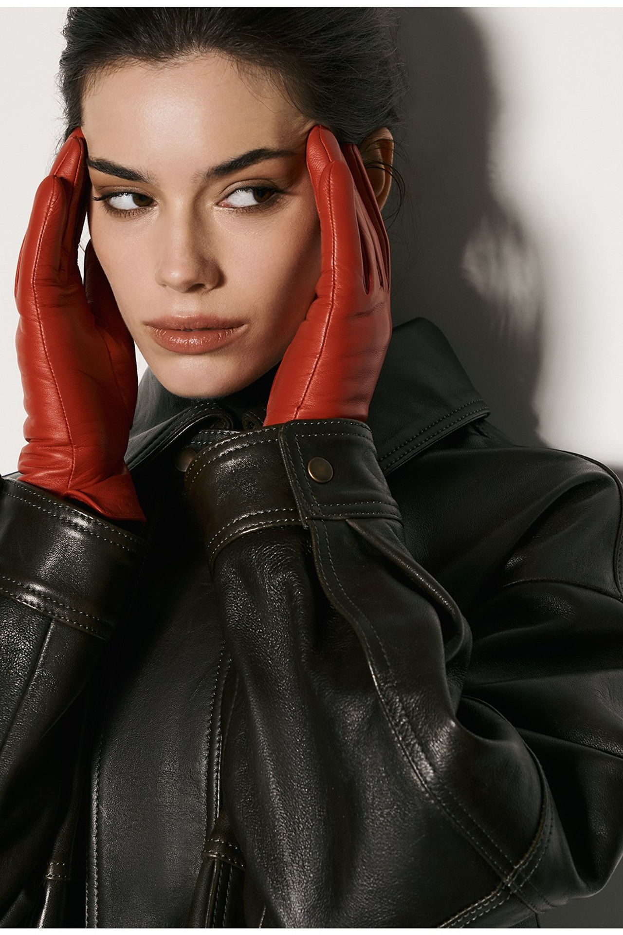 JINN AVANTUR. Фотограф для брендов, моделей и частных клиентов в Москве